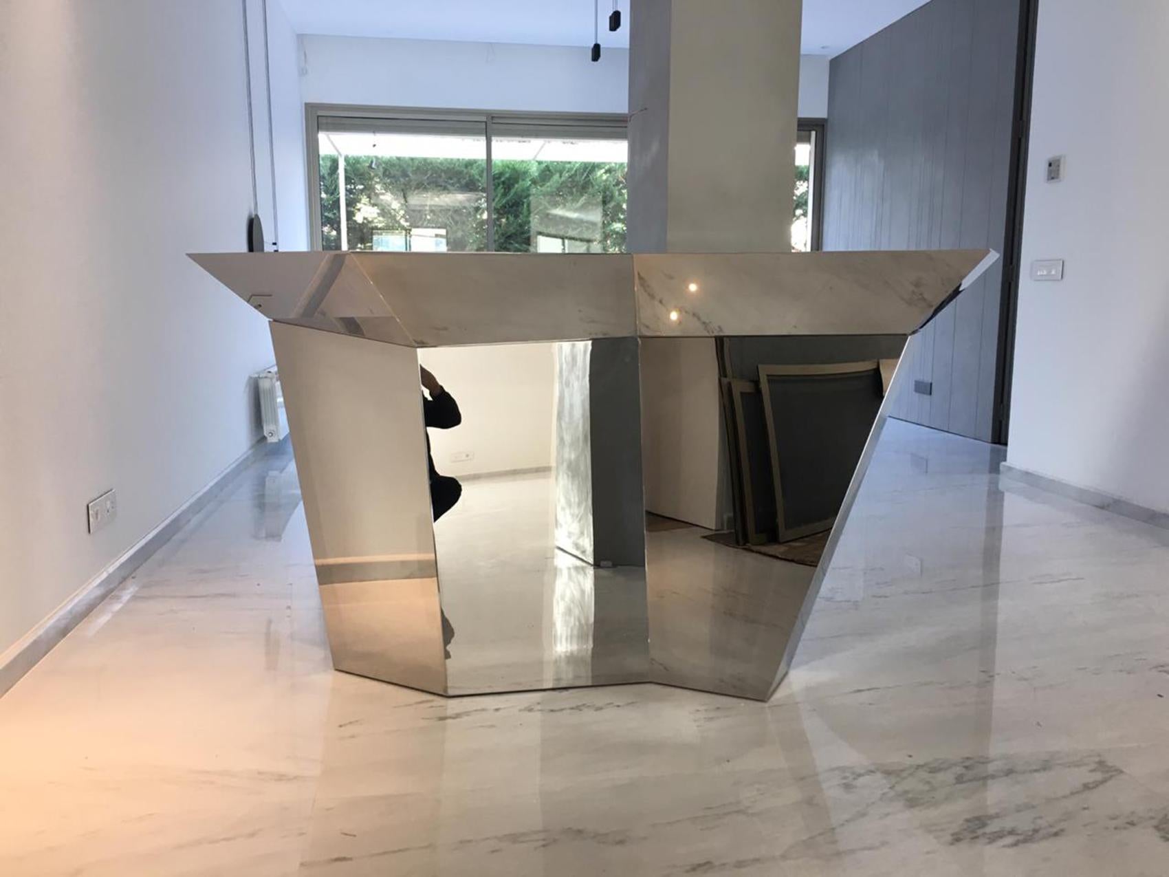 Prism S, Bar in Hand Polished Stainless Steel In New Condition In Dubai, AE