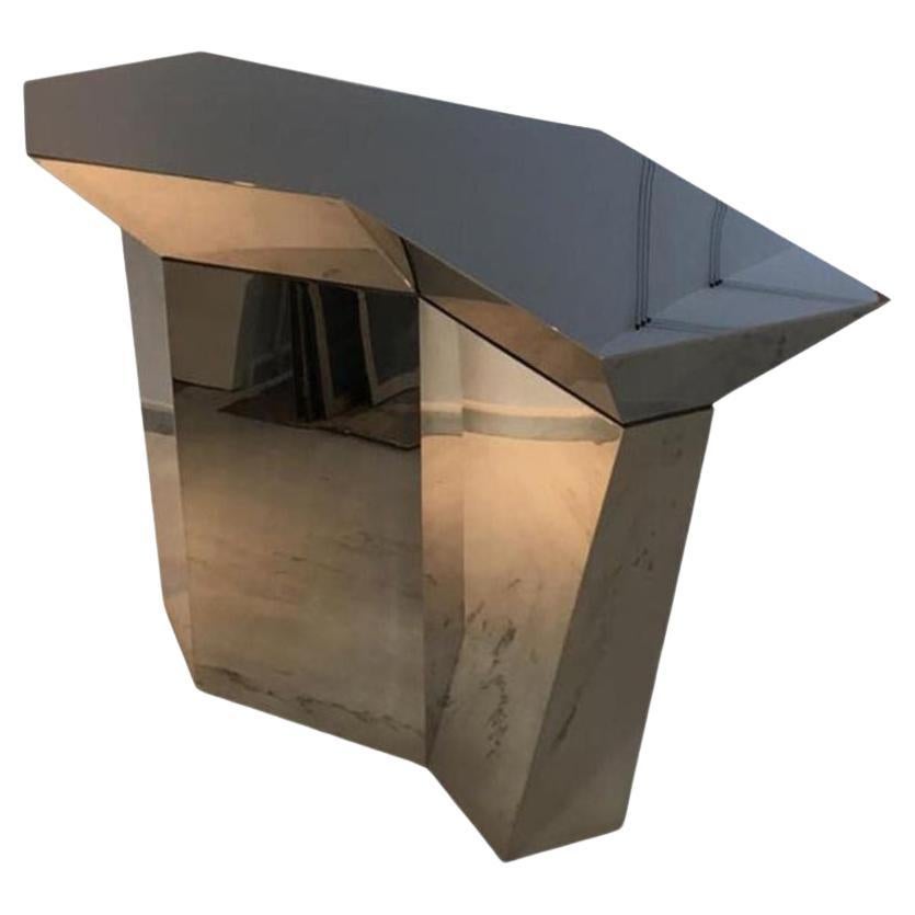 Prisma S, barra in acciaio inox lucidato a mano in vendita