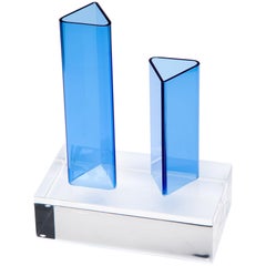 Prisma Vase, zeitgenössische bildhauerische Acryl Vase