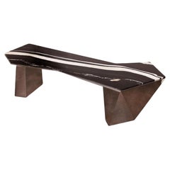 Prisma XL, Barra de Acero Inoxidable Pulido a Mano/Mármol Copacabana Pulido