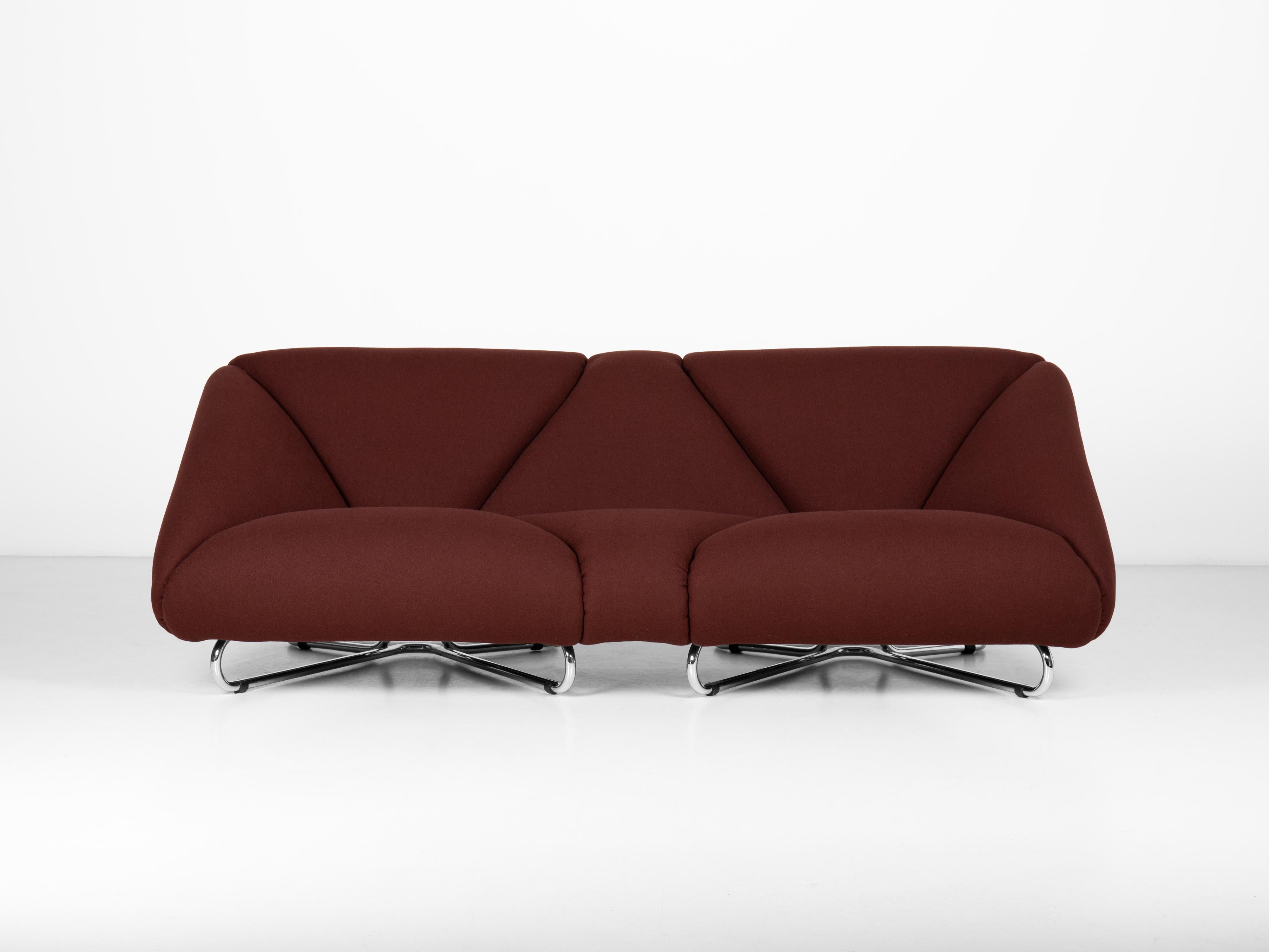 Mid-Century Modern Sofa Prisma d'Augusto Betti Kvadrat Tonus Fabric Paradisoterrestre Edition en vente