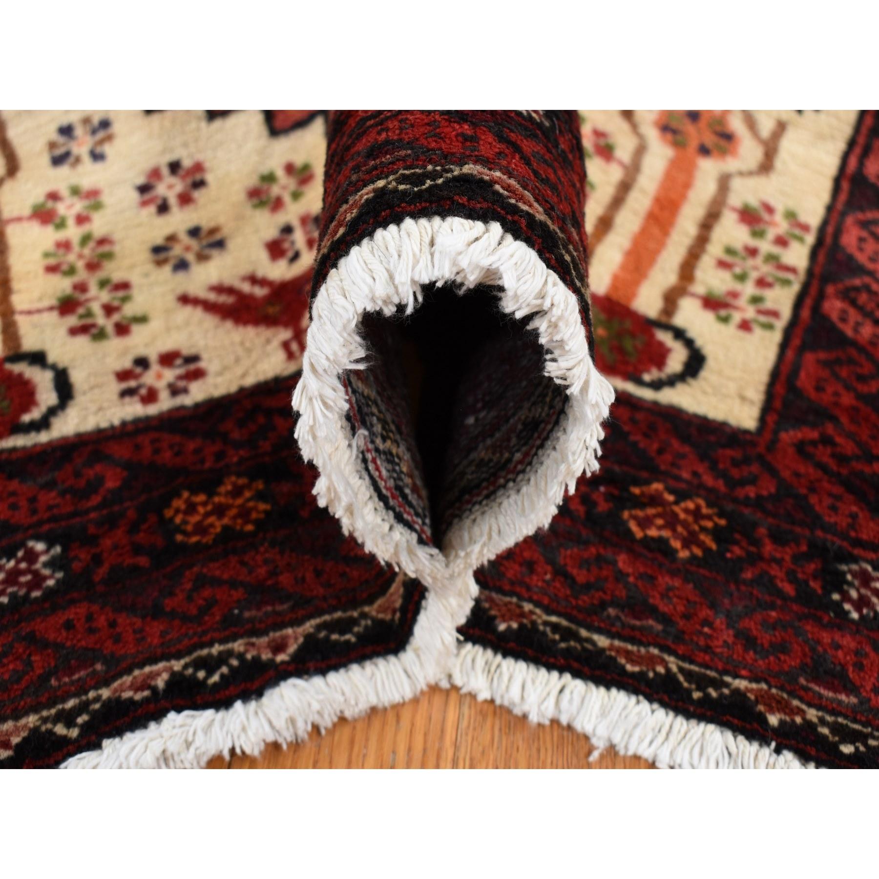 Prismatisch roter persischer, handgeknüpfter Vintage-Teppich aus reiner Wolle, rein, sauber und ohne Verschleiß (Mitte des 20. Jahrhunderts) im Angebot