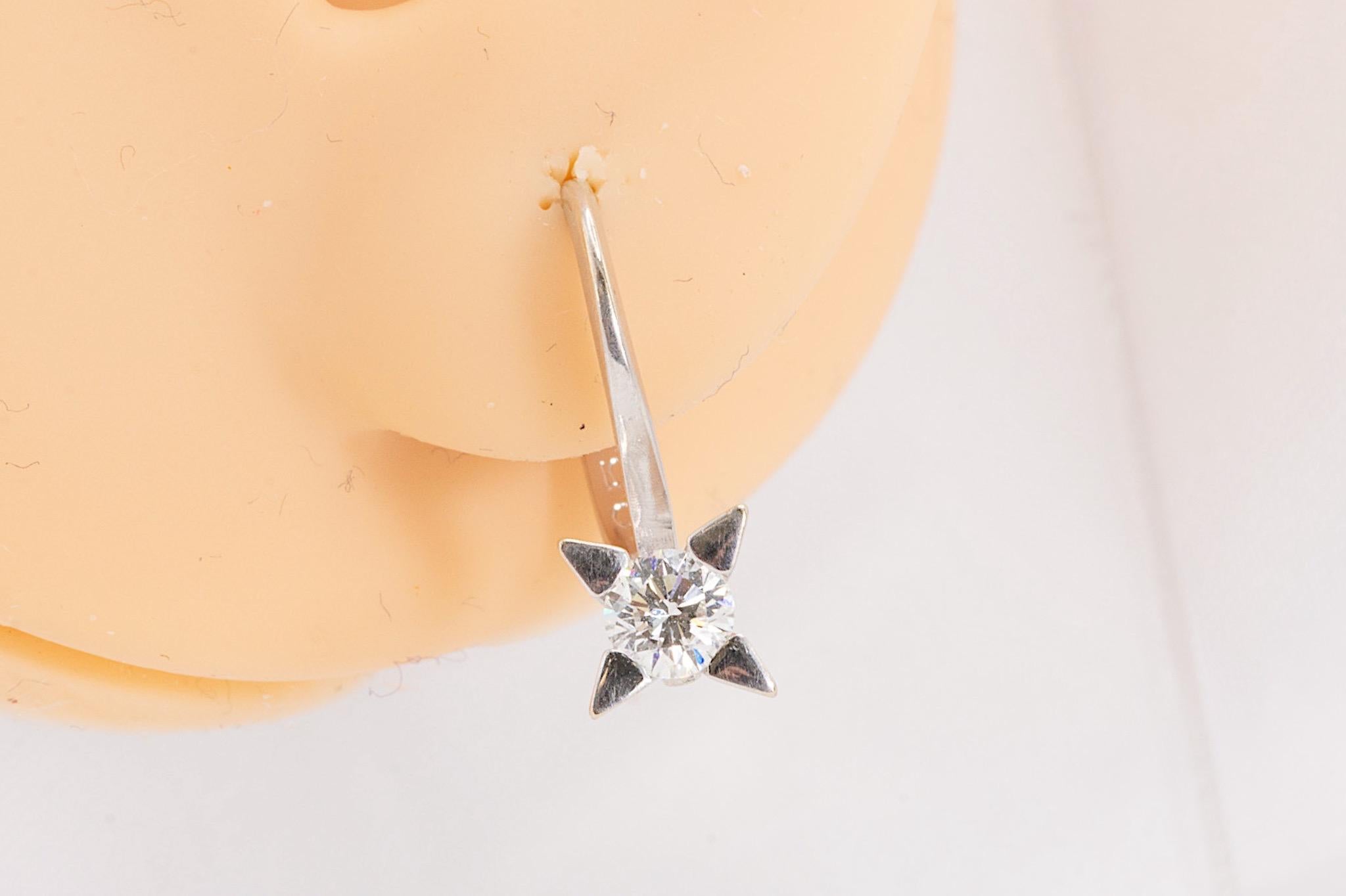 Pristine 0.50 Carat Total Weight Starry Drop Earrings in 14K White Gold For Sale 2