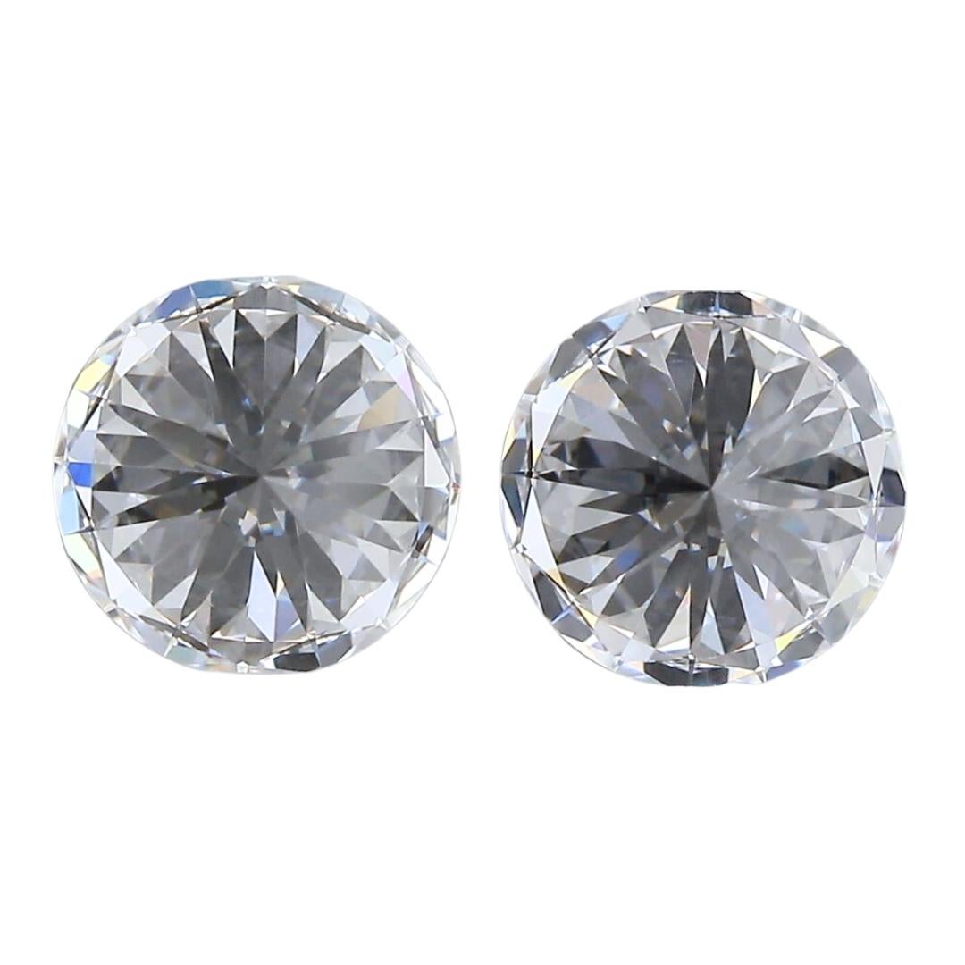 Coppia di diamanti rotondi incontaminati di 1,03ct con taglio ideale triplo eccellente - GIA in vendita 1