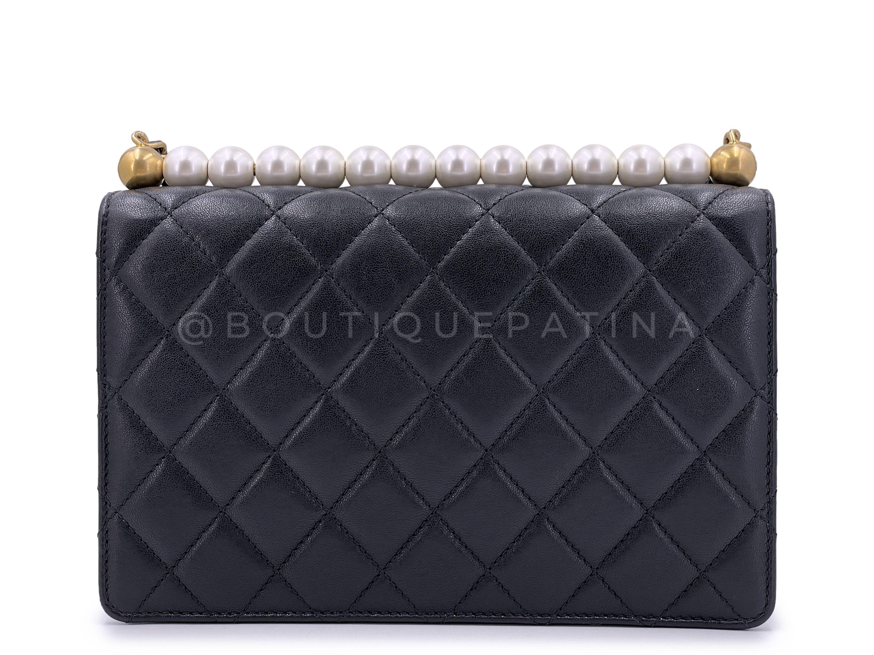Women's Pristine 19S Chanel Chic Pearls Quilted Flap Bag Black GHW 66675 For Sale