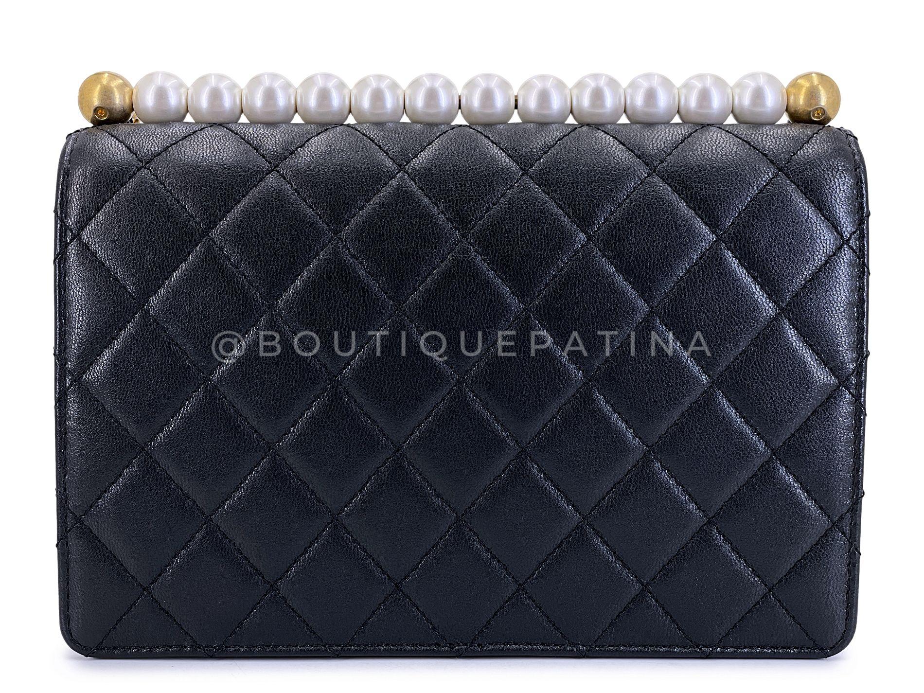 Pristine 19S Chanel Chic Pearls Quilted Flap Bag Black GHW 67020 Pour femmes en vente