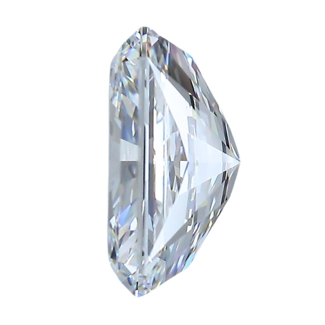 Pristine 2.01ct Ideal Cut Natural Diamond - GIA Certified In New Condition For Sale In רמת גן, IL