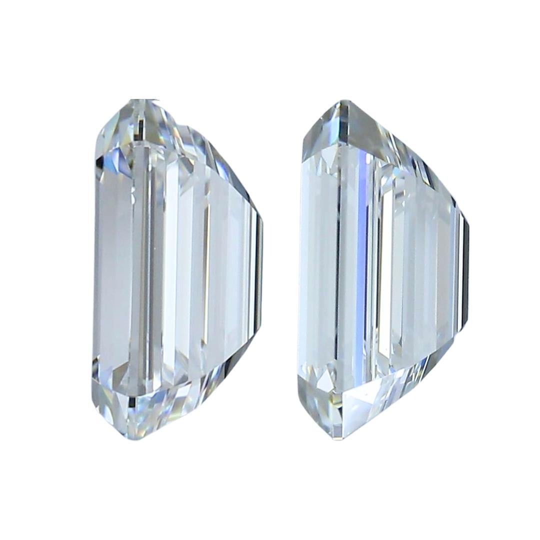 Paire de diamants taille idéale de 4,02 carats, certifiés GIA  Pour femmes en vente