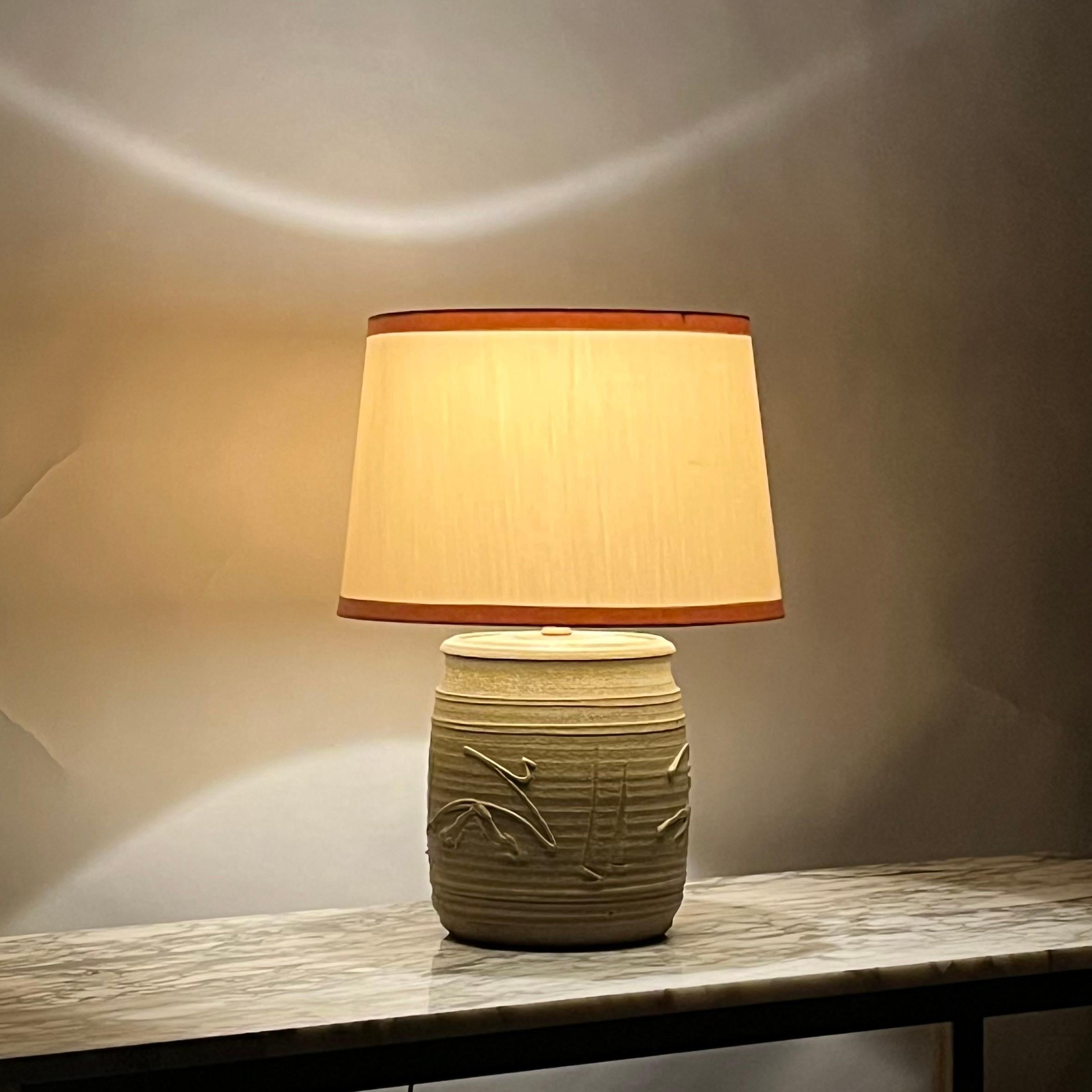 Pristine Affiliated Craftsmen Studio Pottery Lamp by Phil Barkdall For Sale 3