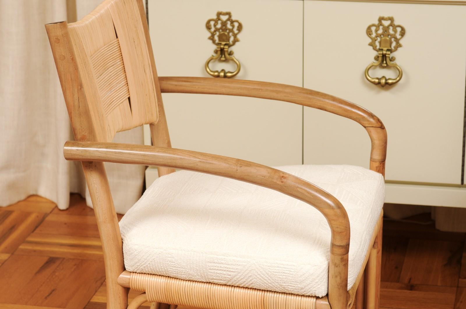 Prístino Juego de 8 Sillas de Comedor de Caña de Merbau de John Hutton para Donghia en venta 6
