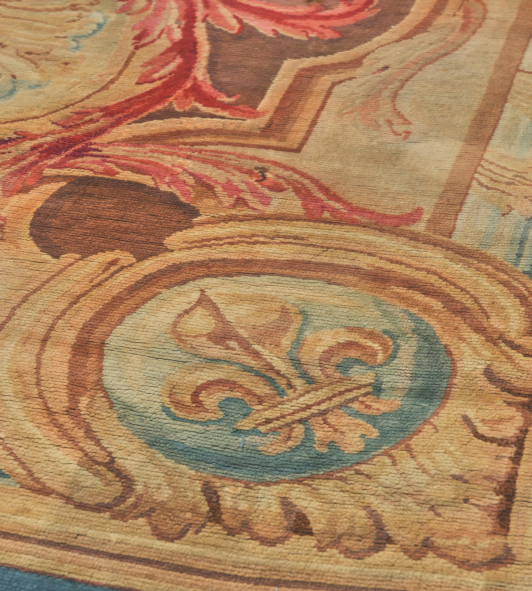 Pristine Antique Circa-1860 Handwoven Wool Floral French Savonnerie Rug For Sale 2