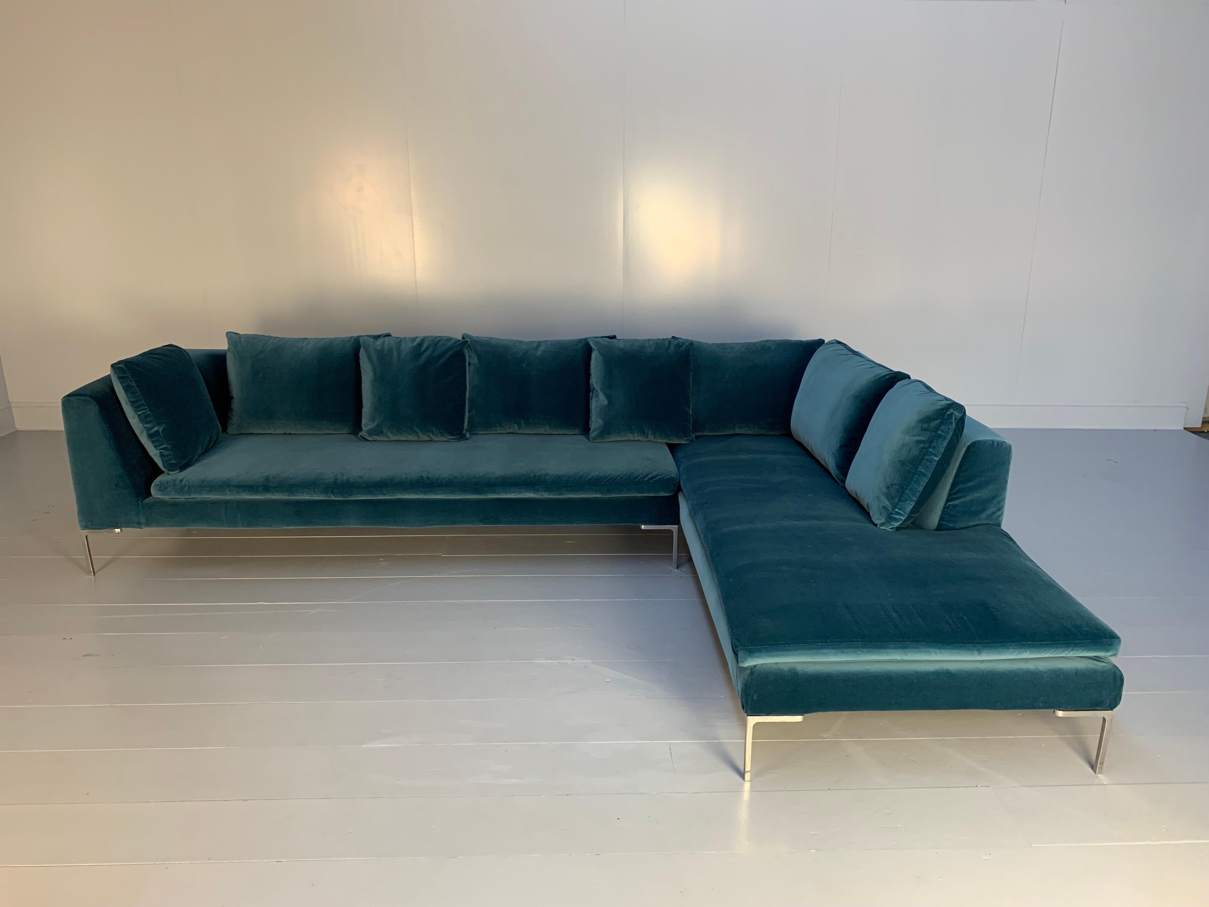Pristine B&B Italia “Charles” L-Shape Sofa in Aquamarine Velvet In Good Condition In Barrowford, GB