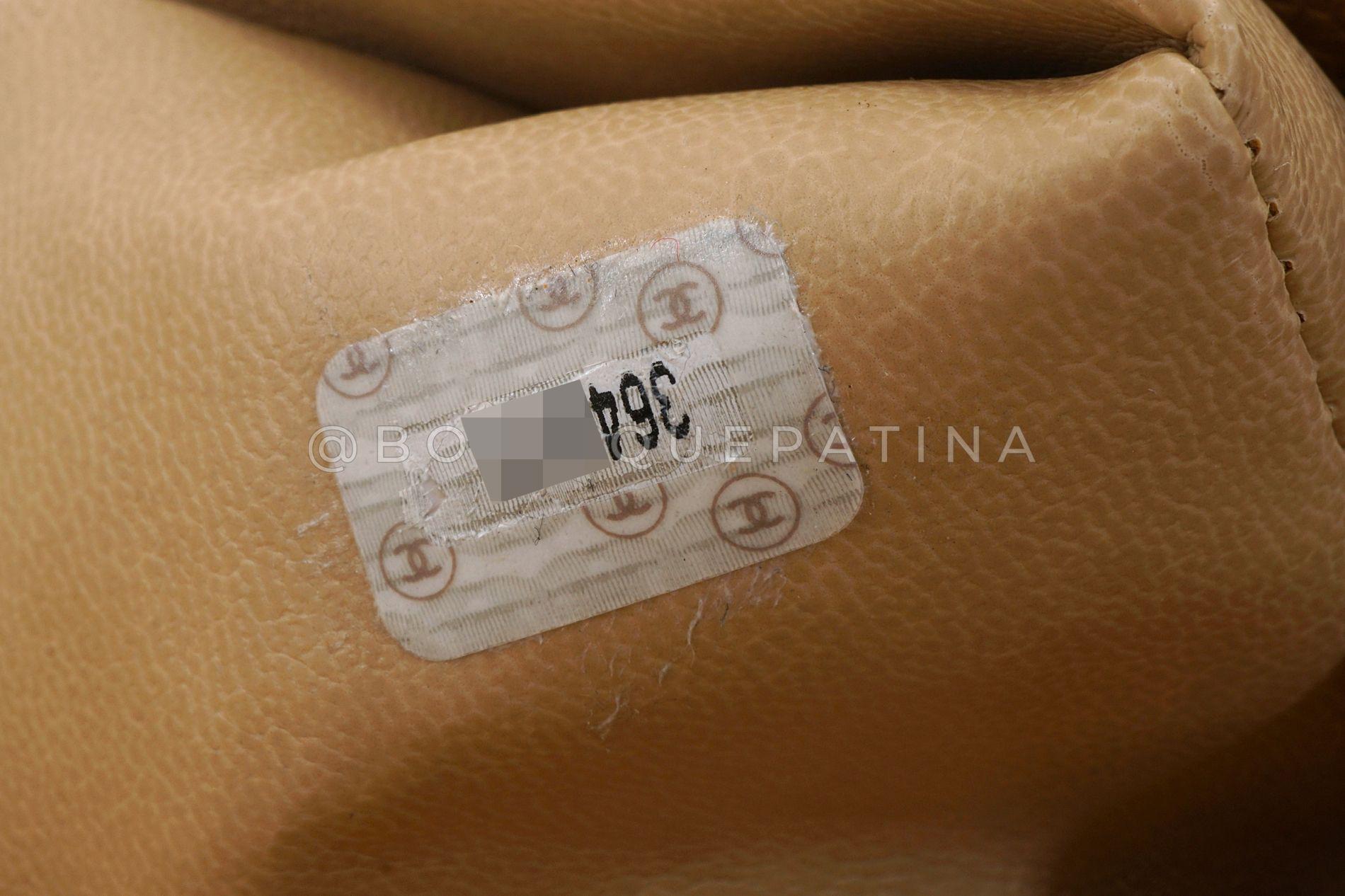 Chanel 1994 Vintage Camel Beige Caviar Sac à dos 24k GHW 68921 en vente 8