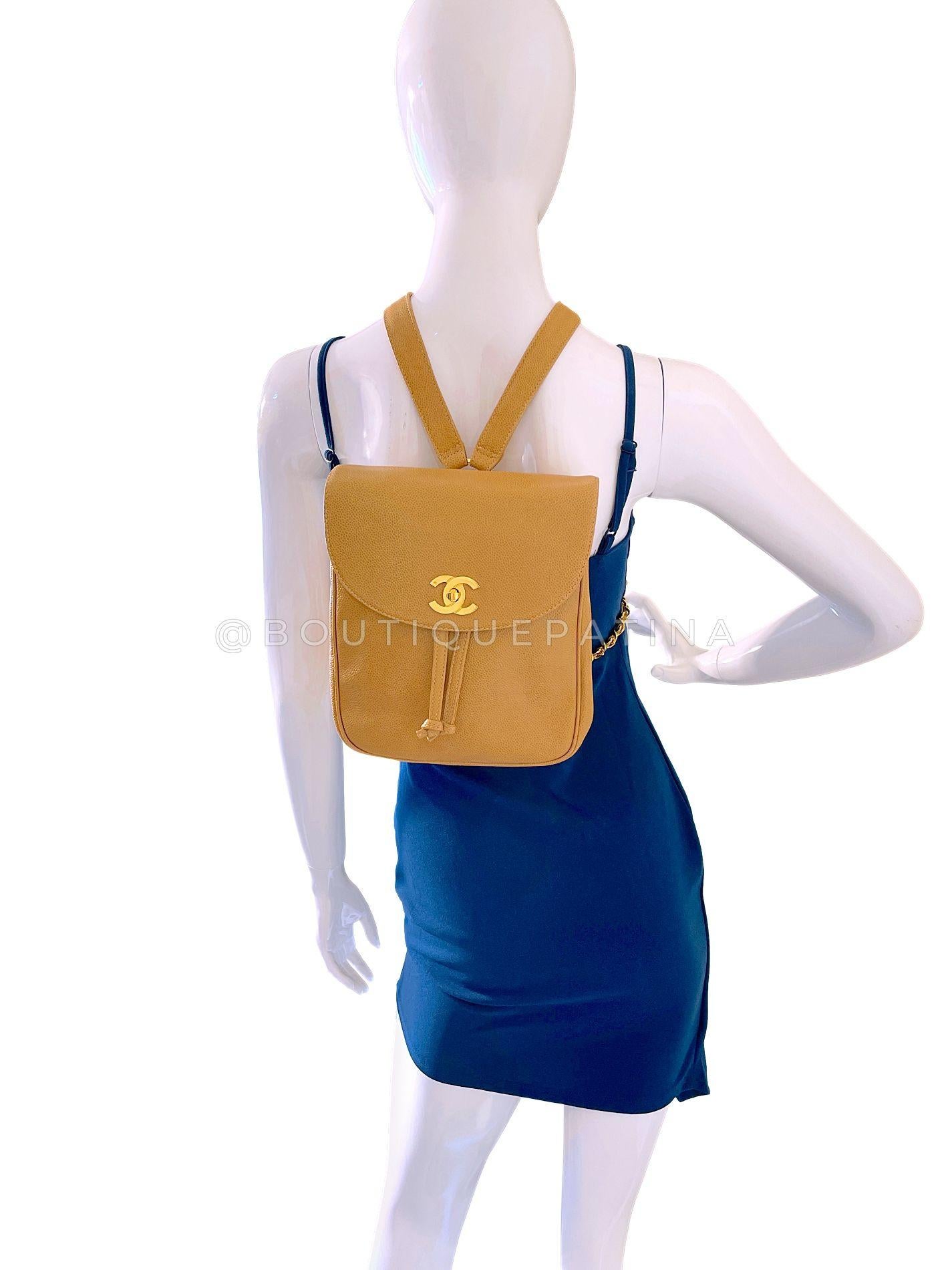Chanel 1994 Vintage Camel Beige Caviar Sac à dos 24k GHW 68921 en vente 9