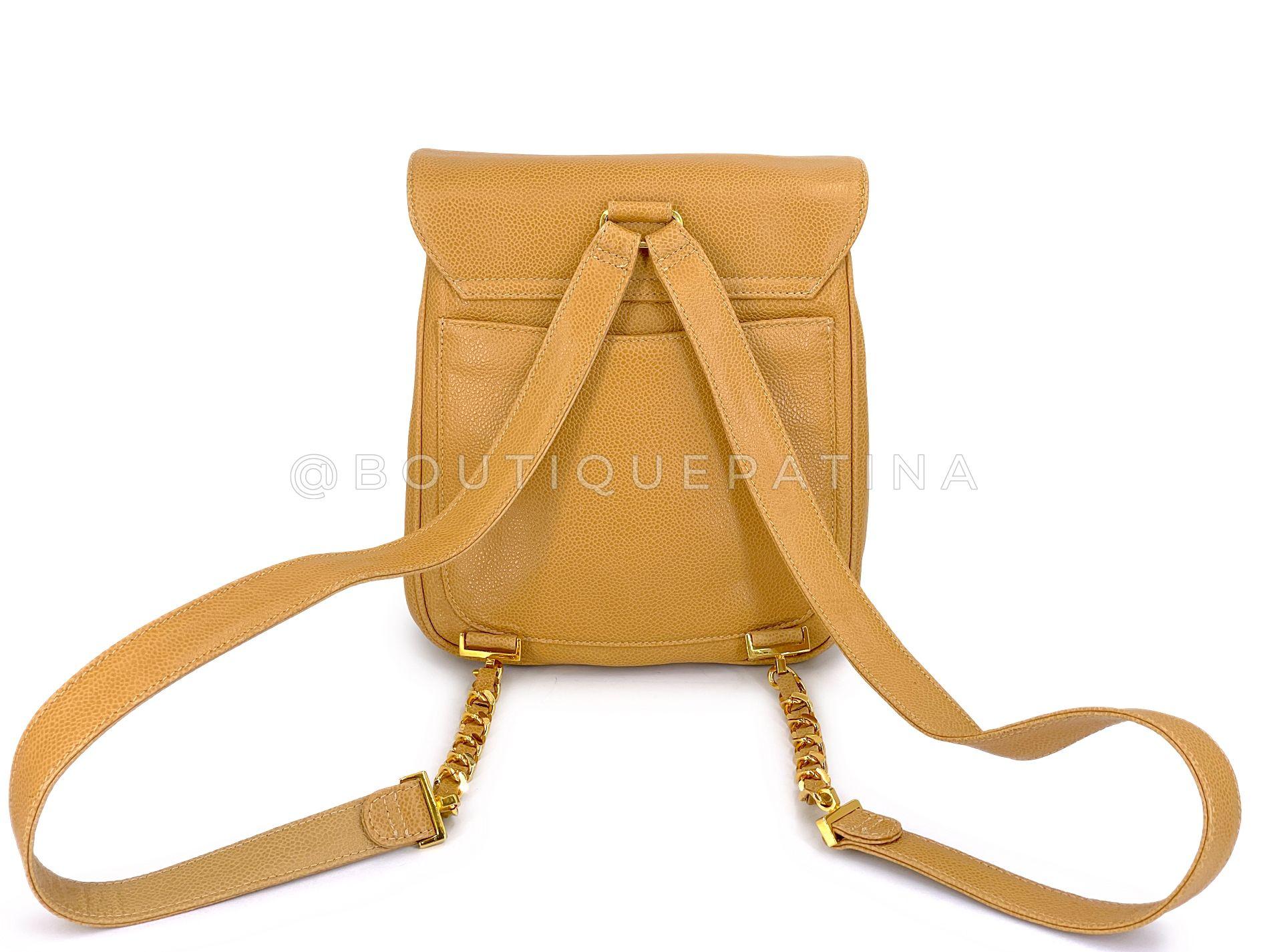 Chanel 1994 Vintage Camel Beige Caviar Sac à dos 24k GHW 68921 Pour femmes en vente
