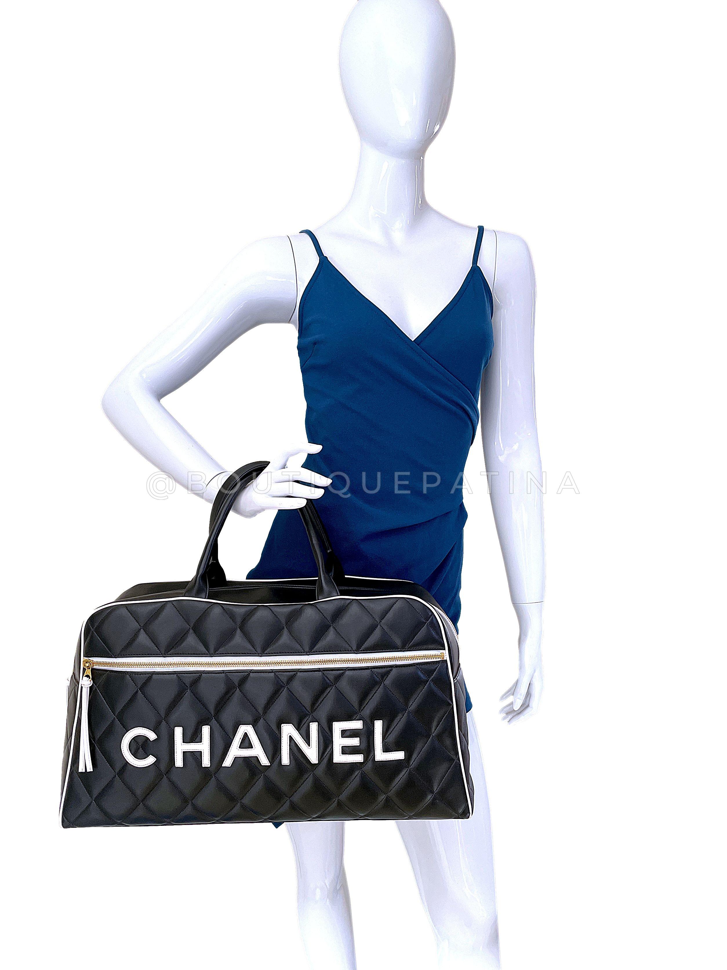 Pristine Chanel 1995 Vintage Black Letter Large Bowler Duffle Bag 67789 For Sale 10