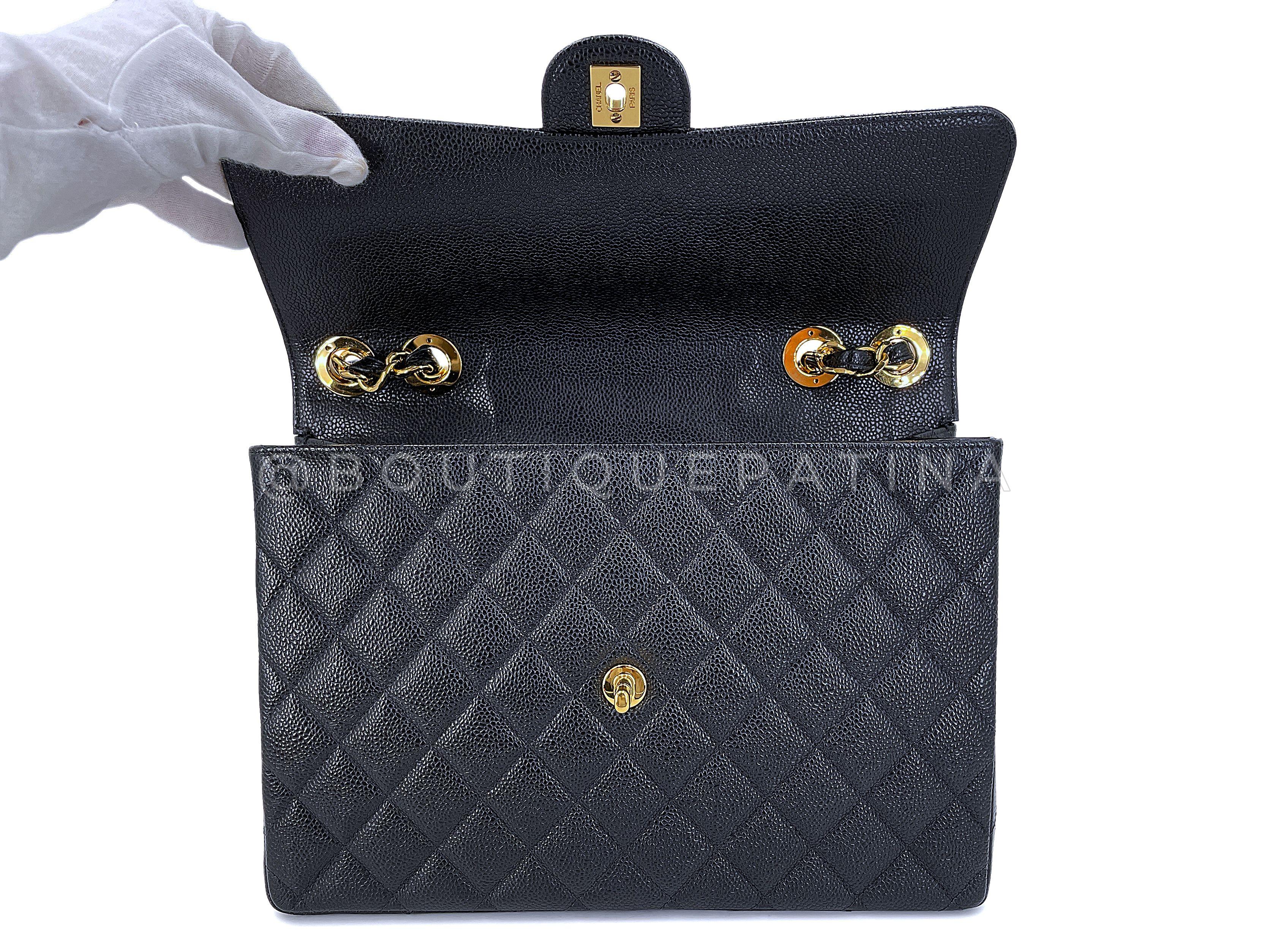 Pristine Chanel 2002 Vintage Black Caviar Jumbo Classic Flap Bag 24k GHW 67313 For Sale 5
