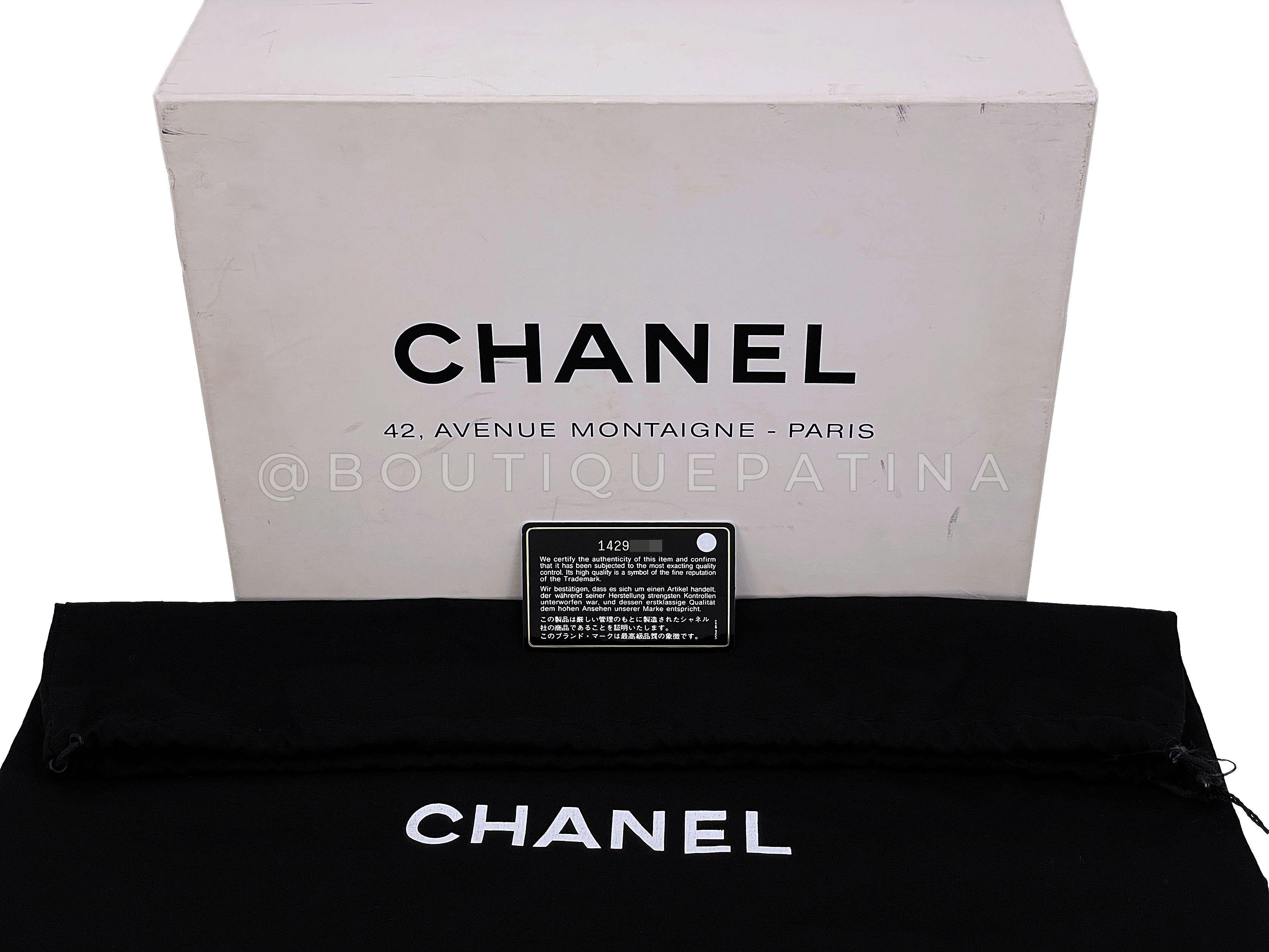 Chanel Pristine Black 225 Reissue Petit sac à rabat 2.55 GHW  67274 en vente 9