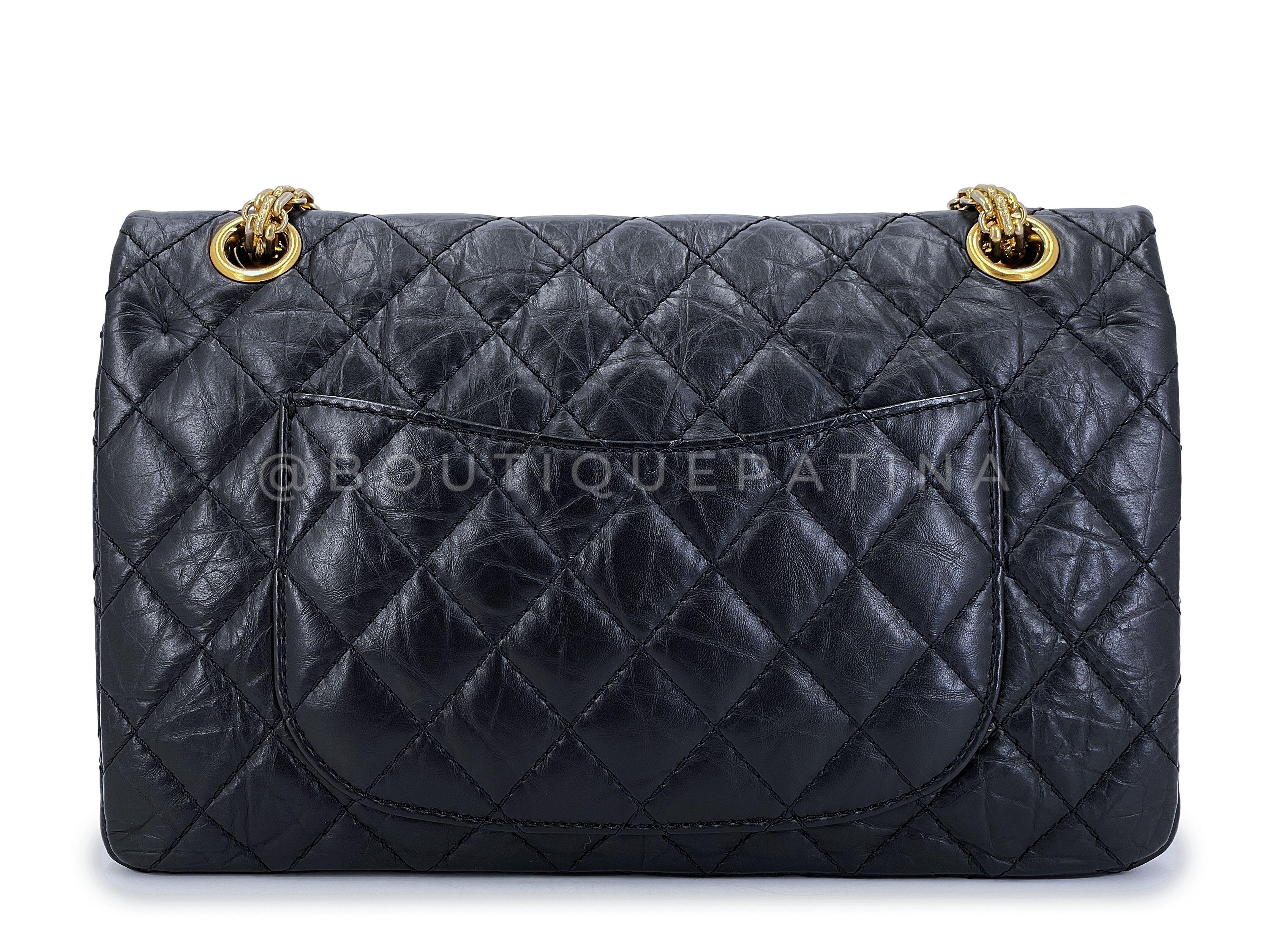 Chanel Pristine Black 225 Reissue Petit sac à rabat 2.55 GHW  67274 en vente 1