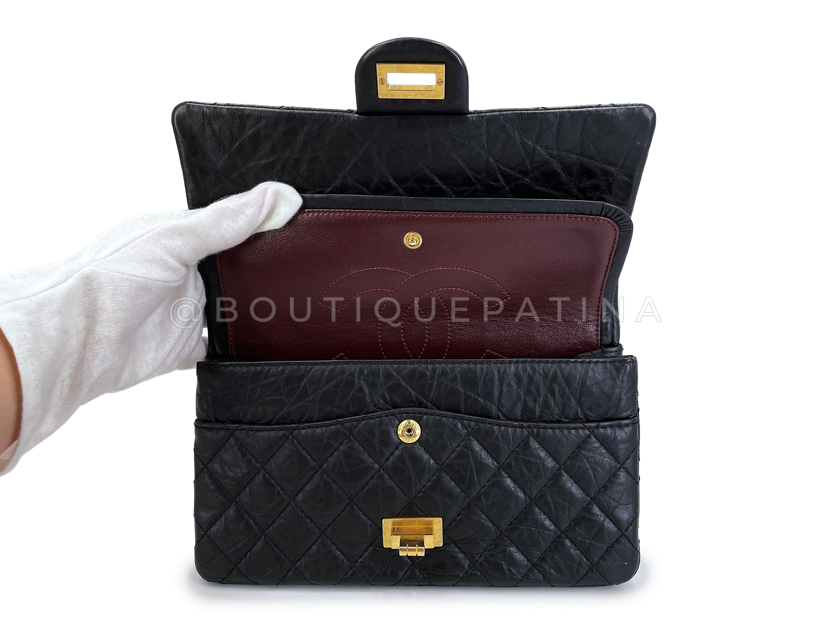 Chanel Pristine Black 225 Reissue Petit sac à rabat 2.55 GHW  67274 en vente 5