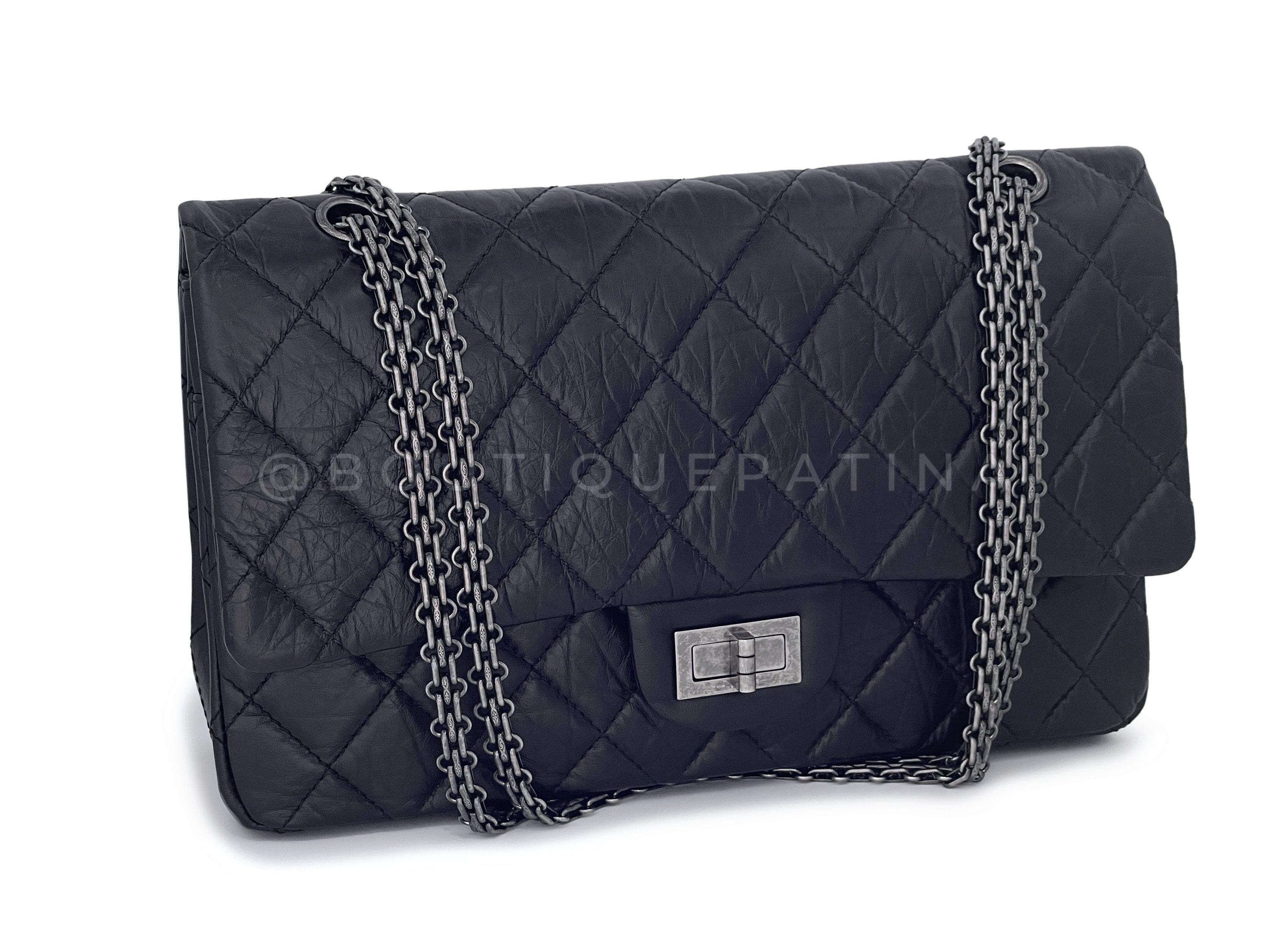 Store item: 64730
The reissue ligne is known and coveted by Chanel lovers as the original Chanel classic model, before the interlocking CC's were released. The rectangular mademoiselle lock, quilted aged calfskin and aged bijoux chain are hallmarks