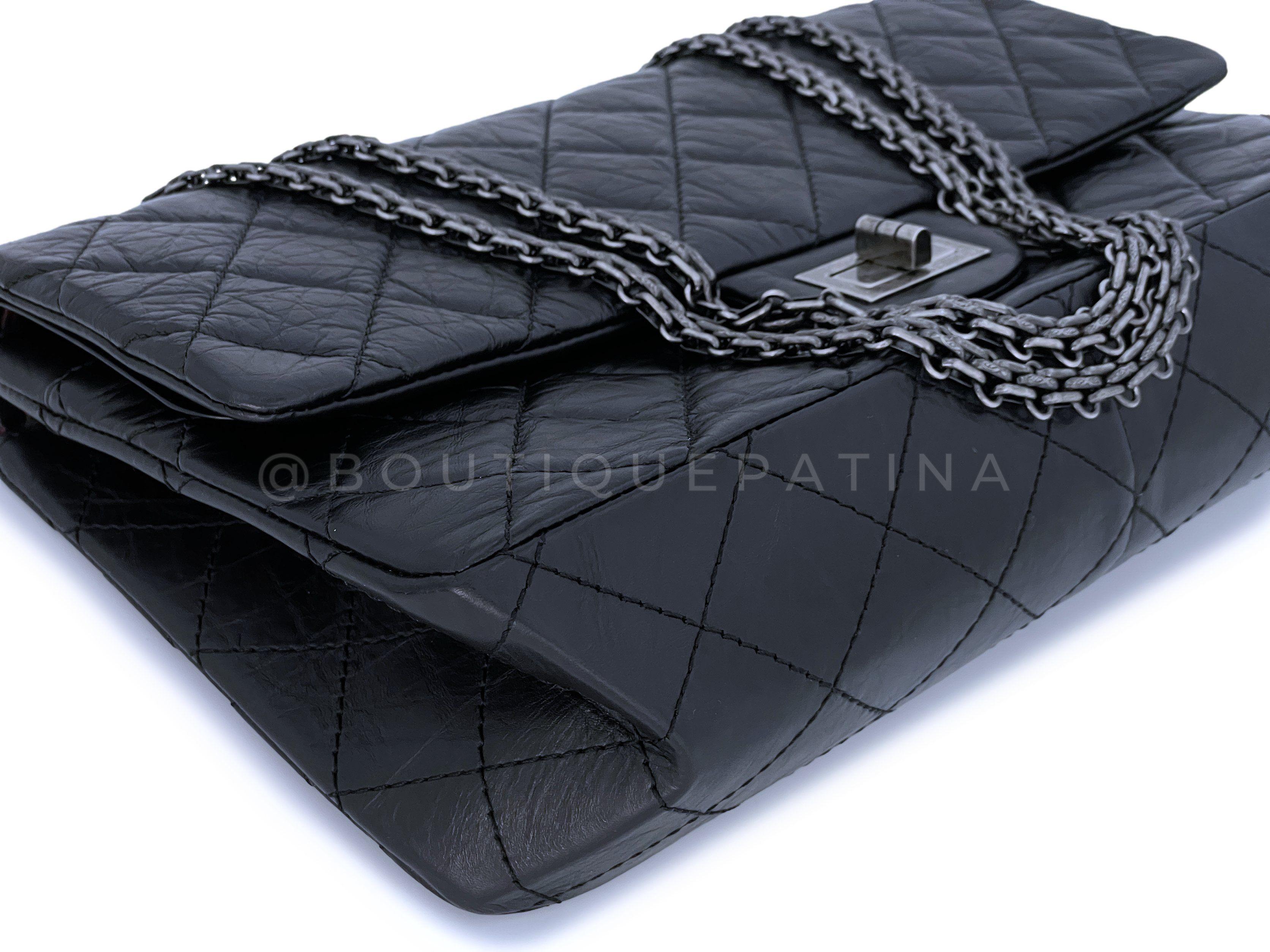 Pristine Chanel Black Aged Calfskin 2.55 Reissue 227 Double Flap Bag RHW 64730 For Sale 3