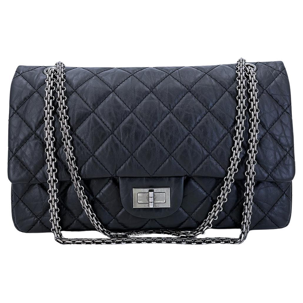 Chanel Cobalt Chevron Quilted Caviar Jumbo Classic Double Flap Silver Hardware, 2016-2017 (Like New), Womens Handbag