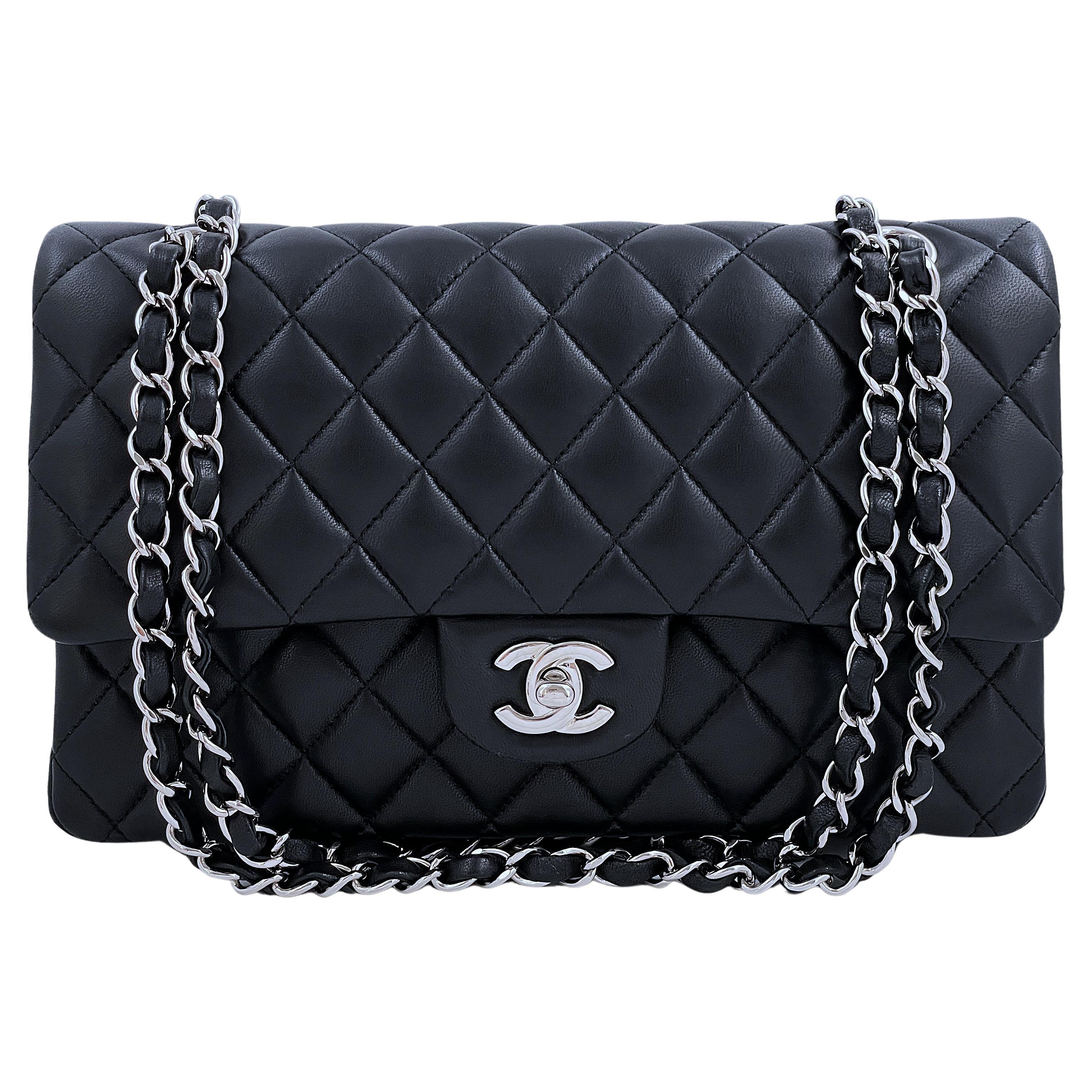 Pristine Chanel Black Medium Classic Double Flap Bag SHW Lambskin 64738 For  Sale at 1stDibs