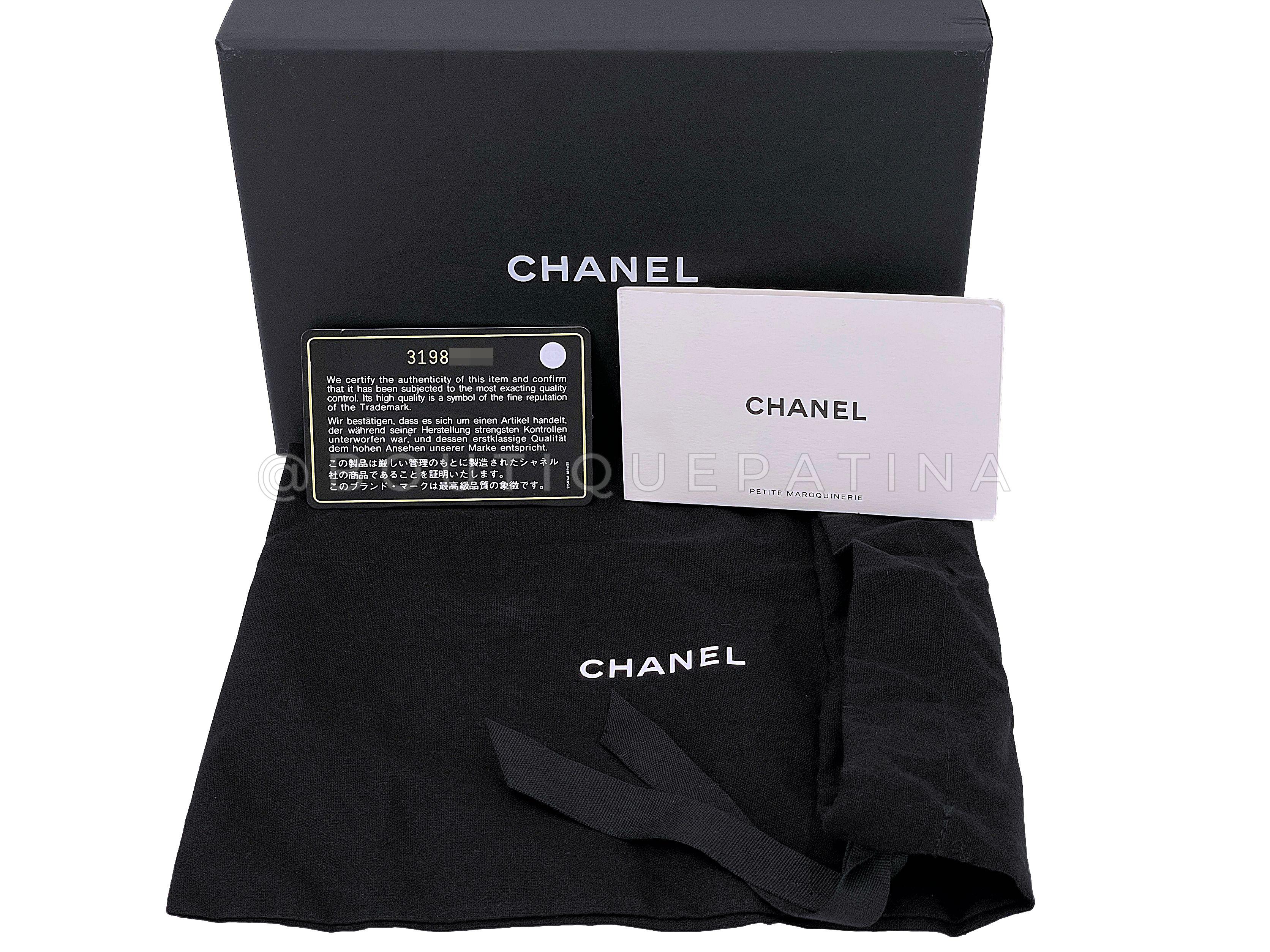 Pristine Chanel CC In Love Gold Heart Belt Bag GHW 67562 For Sale 8