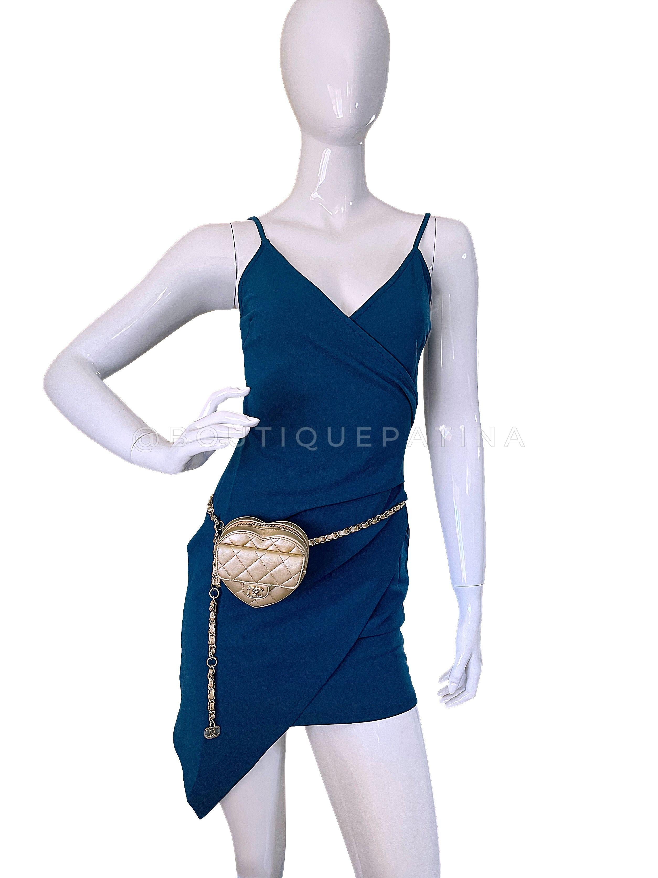 Pristine Chanel CC In Love Gold Heart Belt Bag GHW 67562 For Sale 9