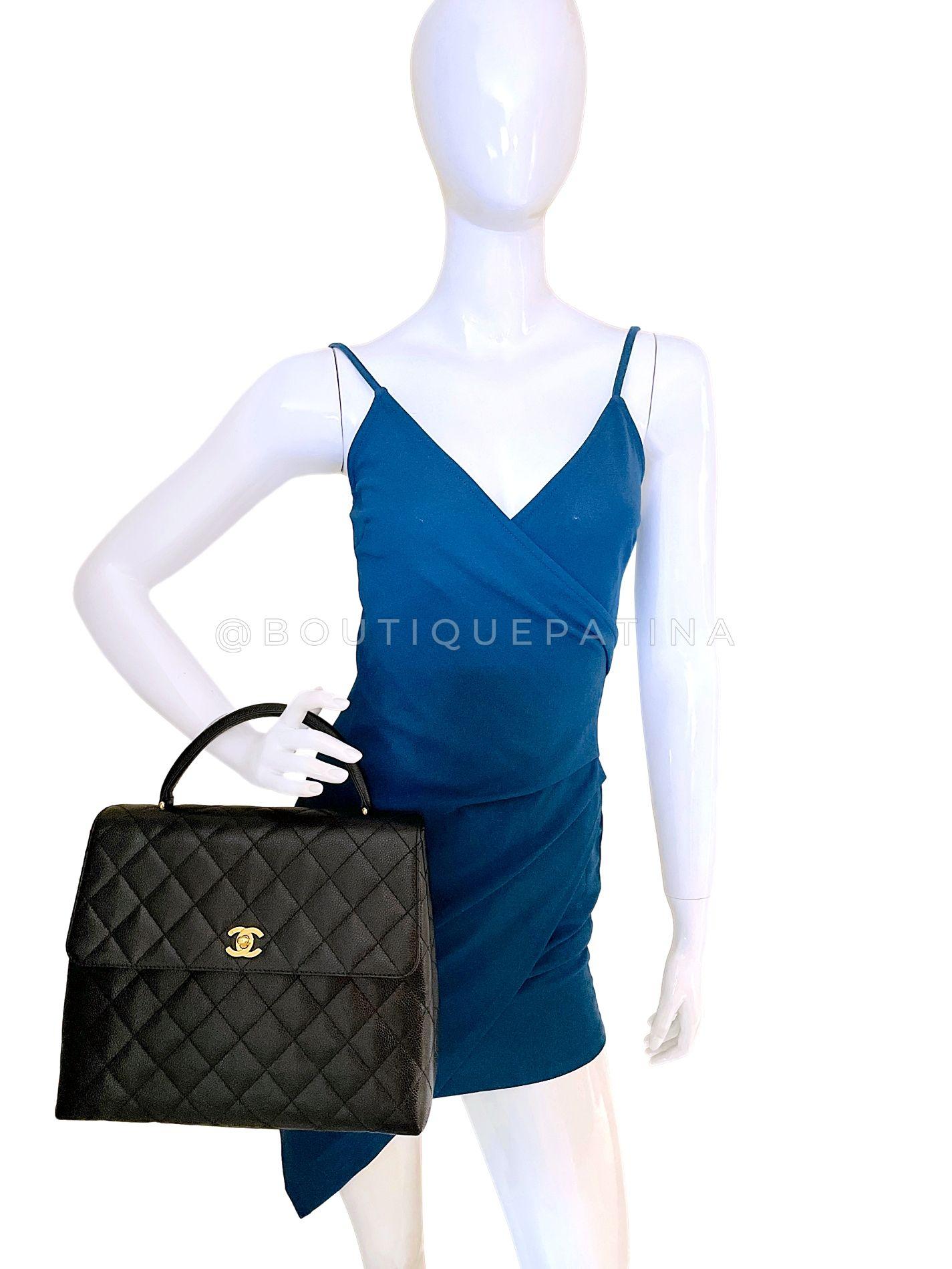 Pristine Chanel Vintage Caviar Kelly Bag Black 1999 24k GHW 68107 For Sale 10