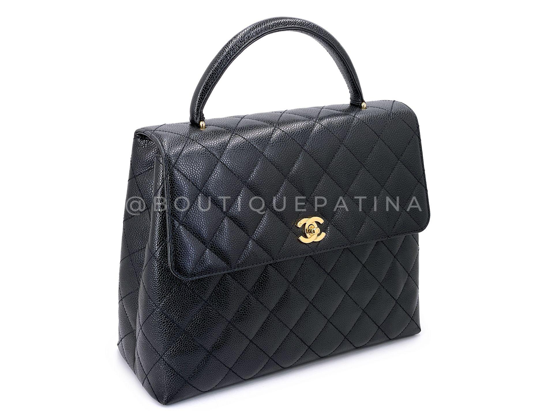 Store item: 68107
Not all vintage kellys are equal! We only strive to list minty pristine ones. 
For 20 years, Boutique Patina has specialized in sourcing and curating the most pristine vintage and collectible accessories by searching closets around