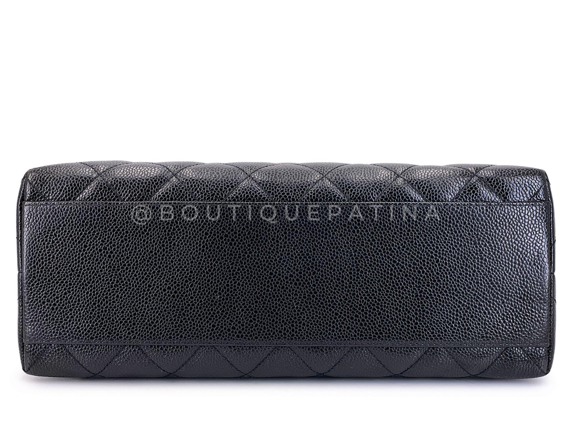Pristine Chanel Vintage Caviar Kelly Bag Black 1999 24k GHW 68107 For Sale 2