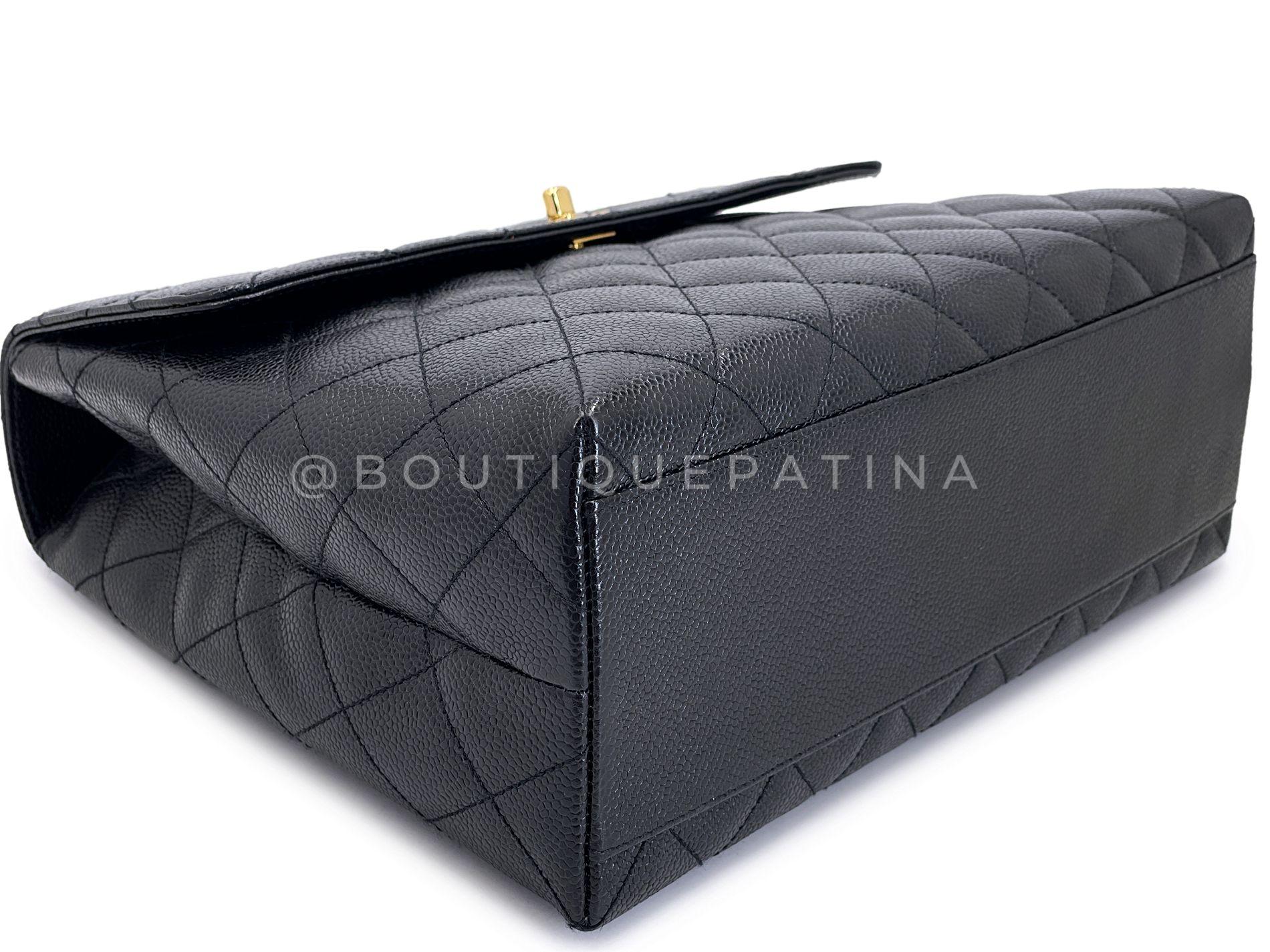 Pristine Chanel Vintage Caviar Kelly Bag Black 1999 24k GHW 68107 For Sale 3