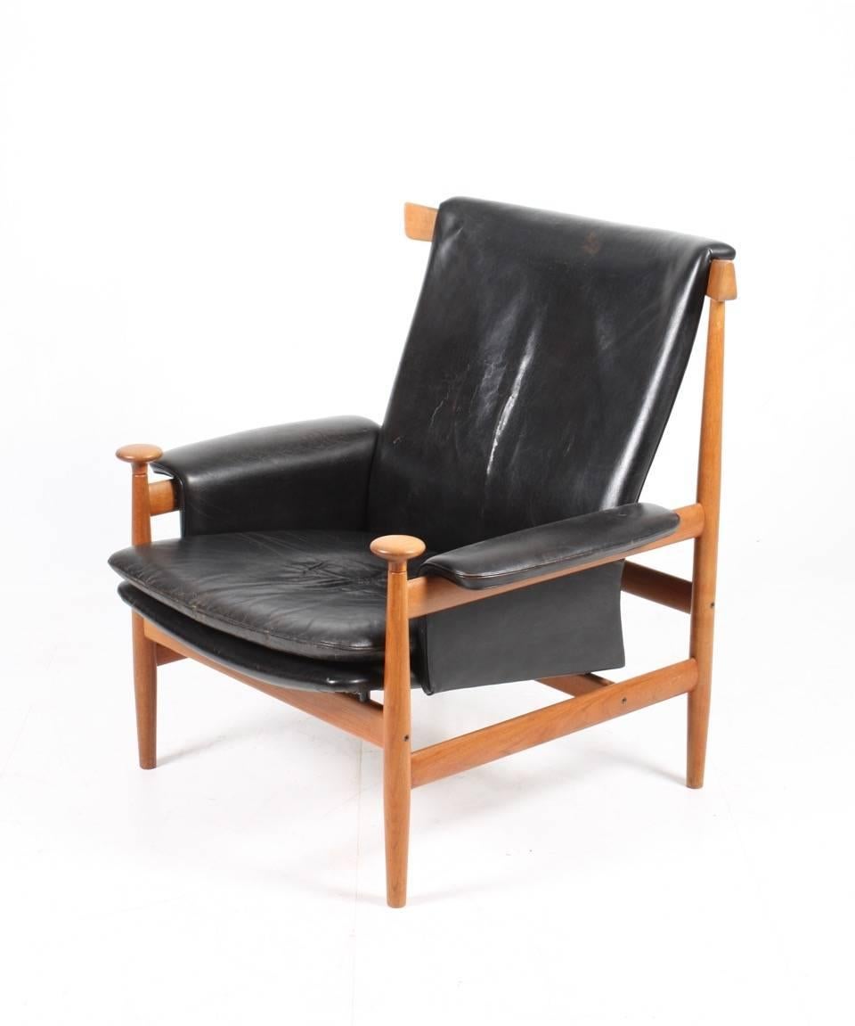 Scandinavian Modern Pristine Easy Chair by Finn Juhl
