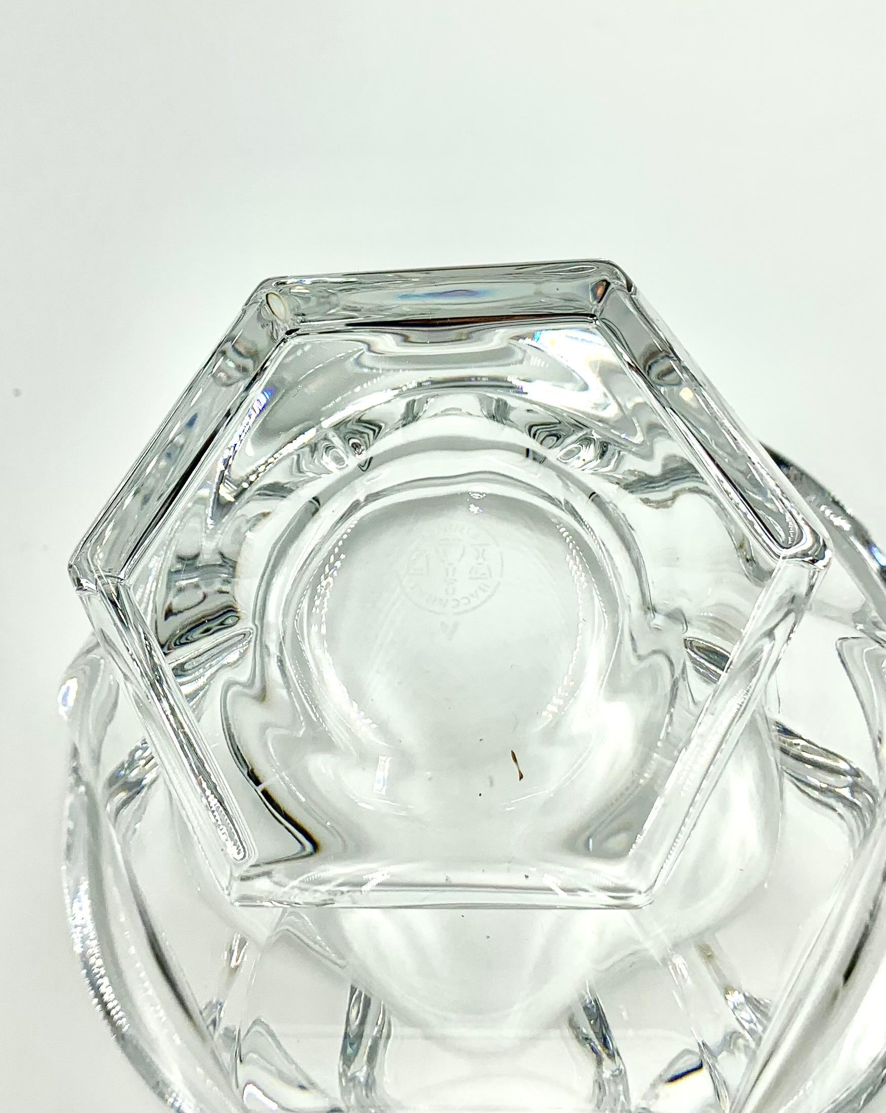 Cristallo Grande pezzo da portata in cristallo di Baccarat Harcourt in perfetto stato di conservazione in vendita