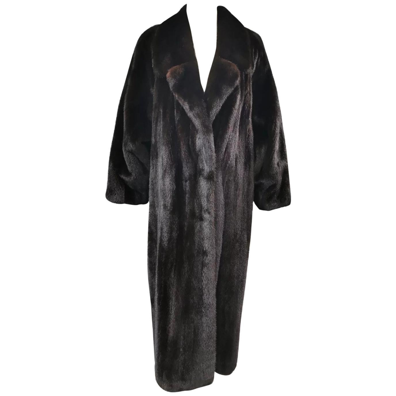 "The American Fur Awards, American Ultra" Mink Fur Full Length Coat (Size 16- L) For Sale
