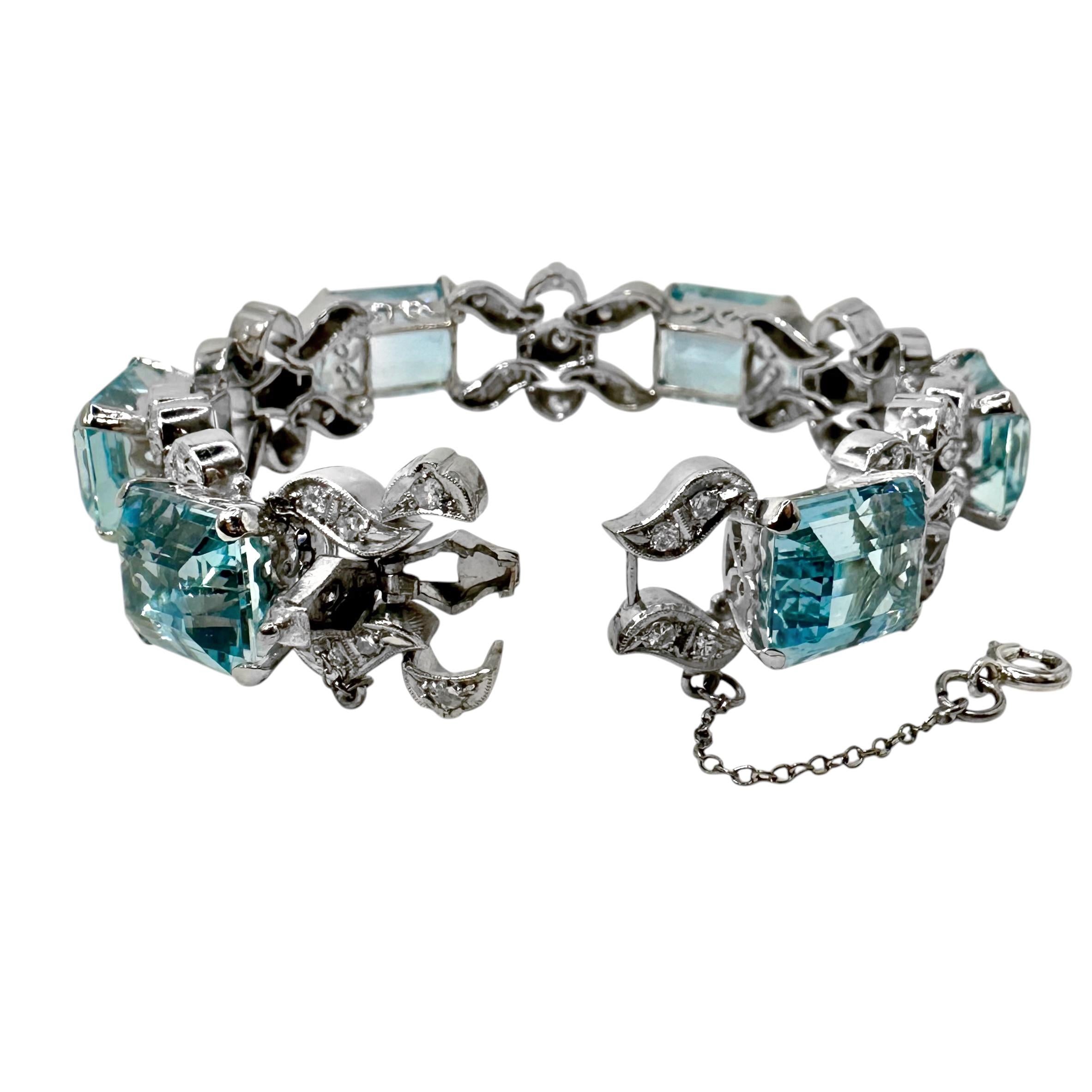Bracelet d'origine d'époque Art déco en platine avec aigue-marine et diamants Pour femmes en vente