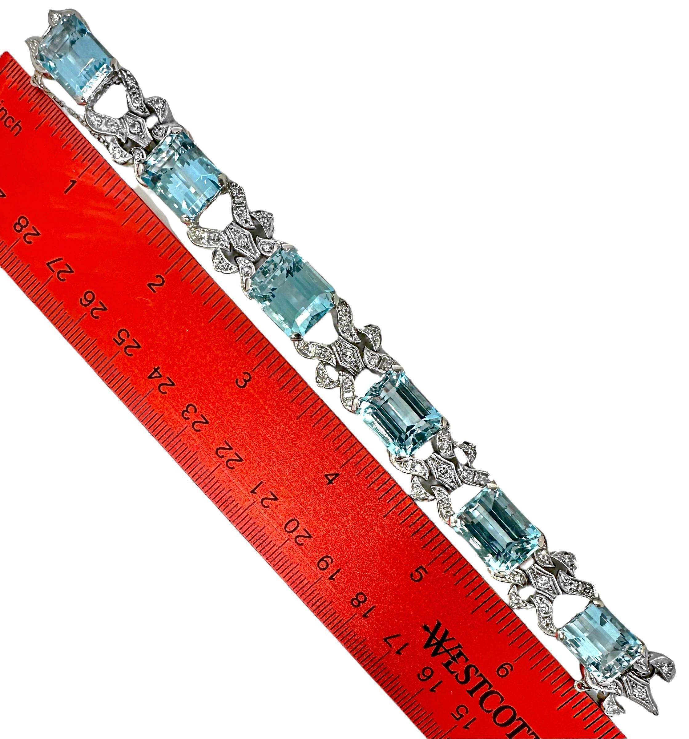 Bracelet d'origine d'époque Art déco en platine avec aigue-marine et diamants en vente 2