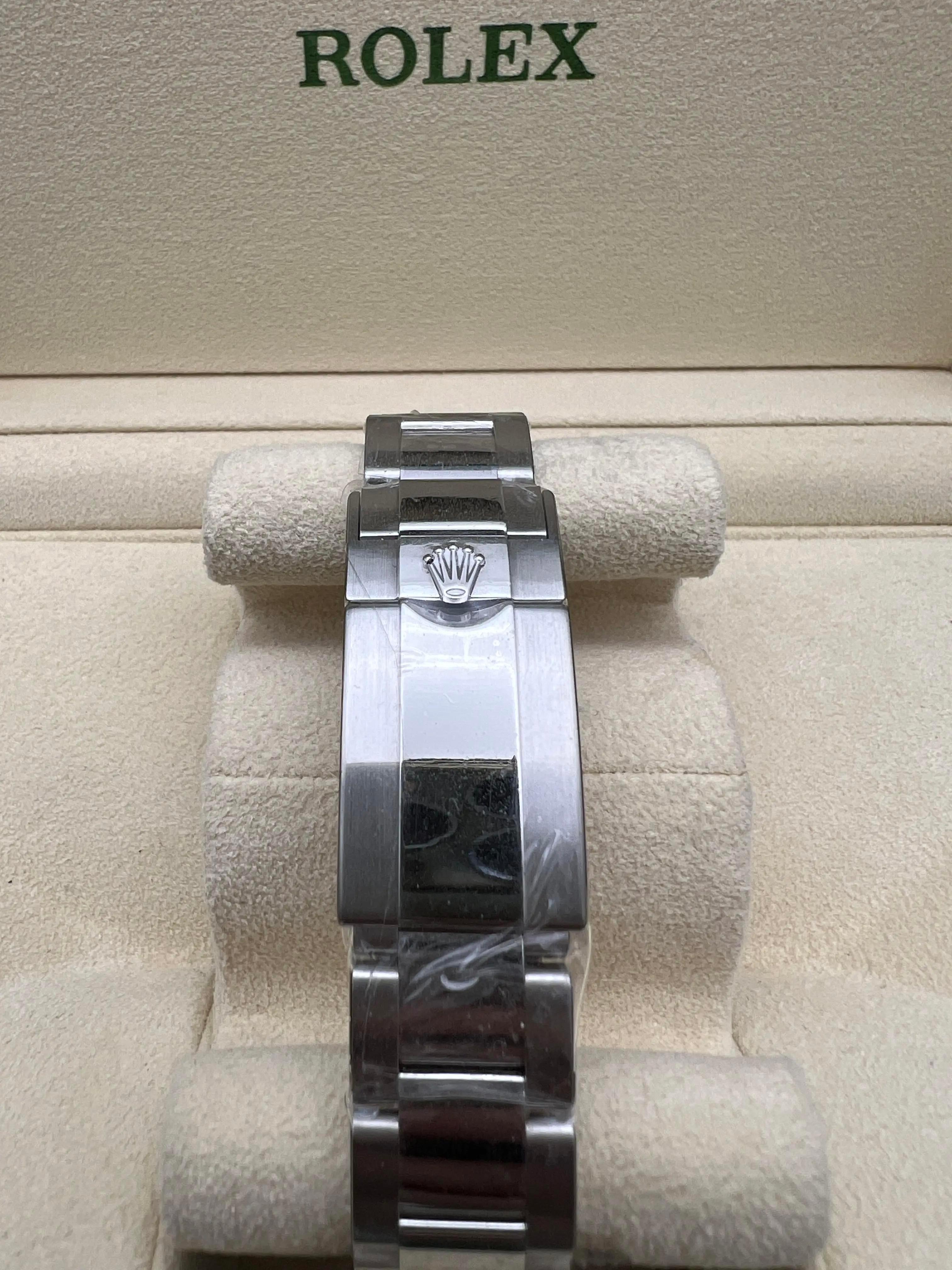 Pristine Rolex Yacht-Master II 44mm 116680 Blue Ceramic Bezel Regatta Box Papers For Sale 8