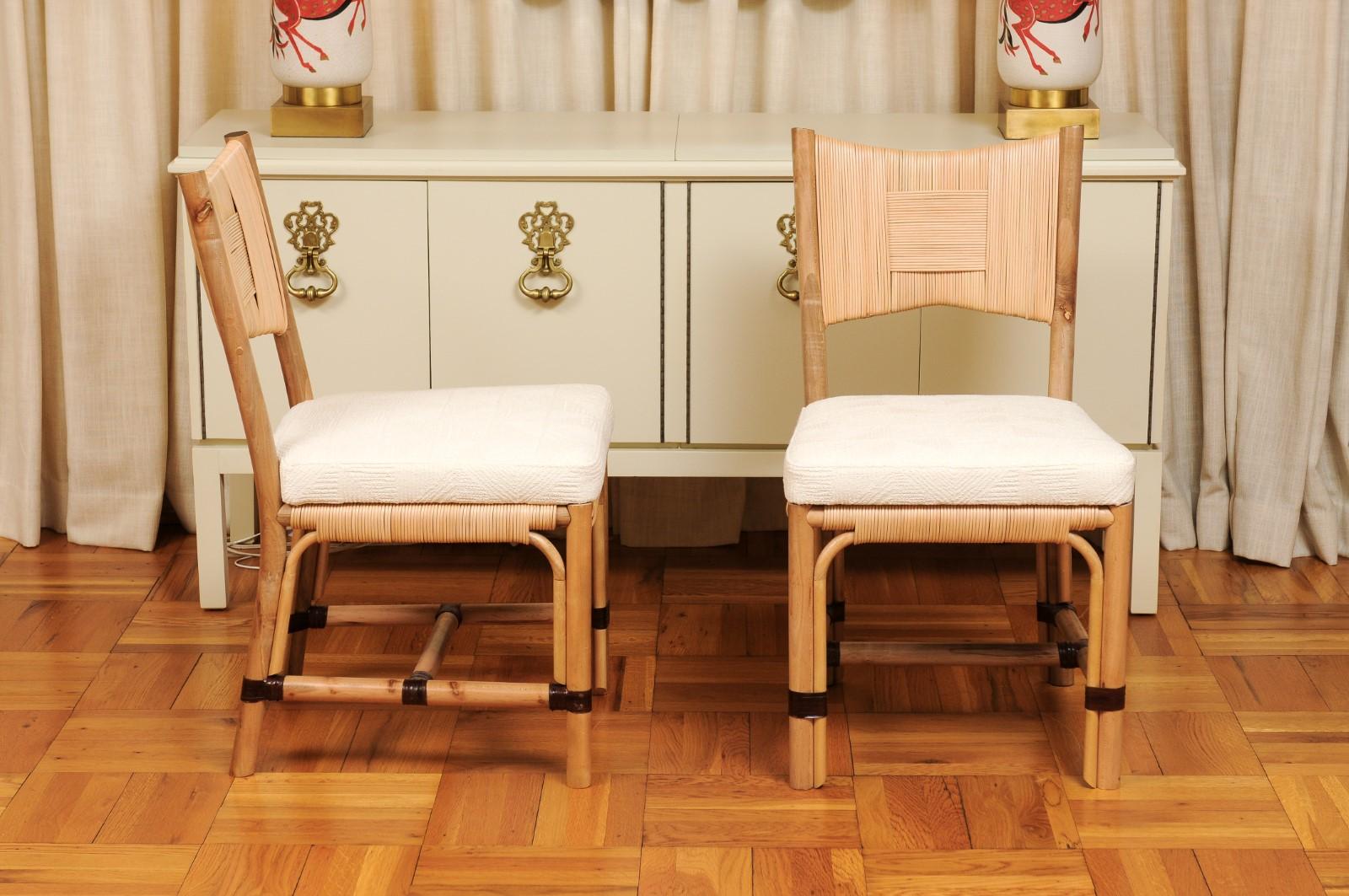 Fin du 20e siècle Ensemble immaculé de 8 chaises de salle à manger en rotin Merbau par John Hutton pour Donghia en vente