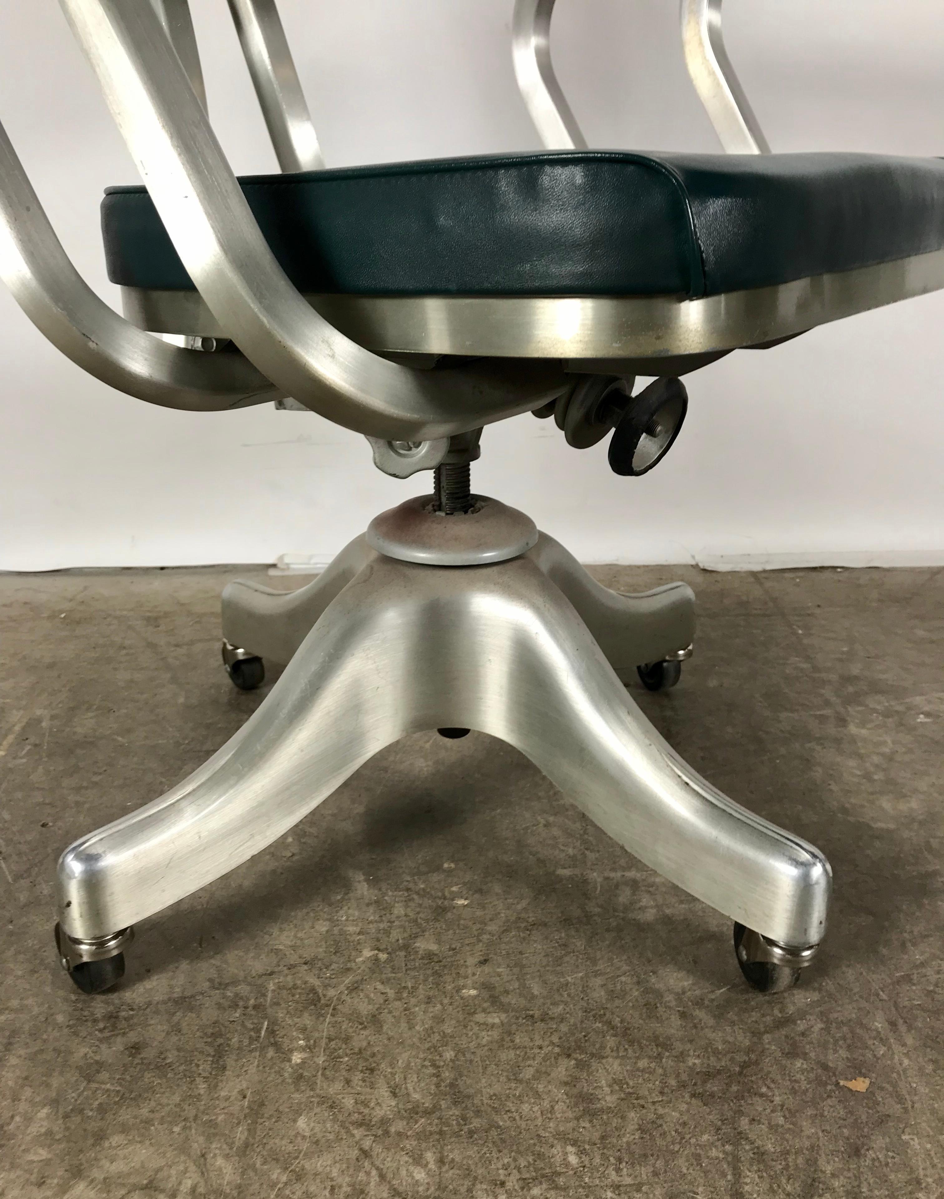 Pristine Shaw Walker Aluminum Rolling Desk or Task Armchair 1