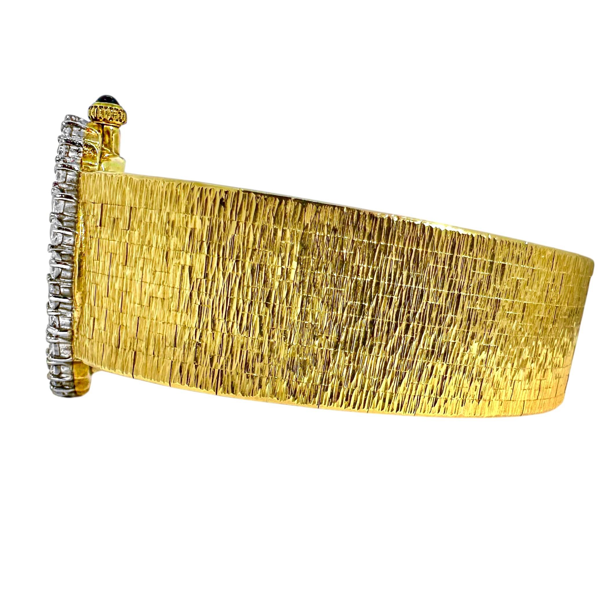 Orologio da polso ovale d'epoca da donna in oro giallo Piaget con lunetta di diamanti In condizioni buone in vendita a Palm Beach, FL