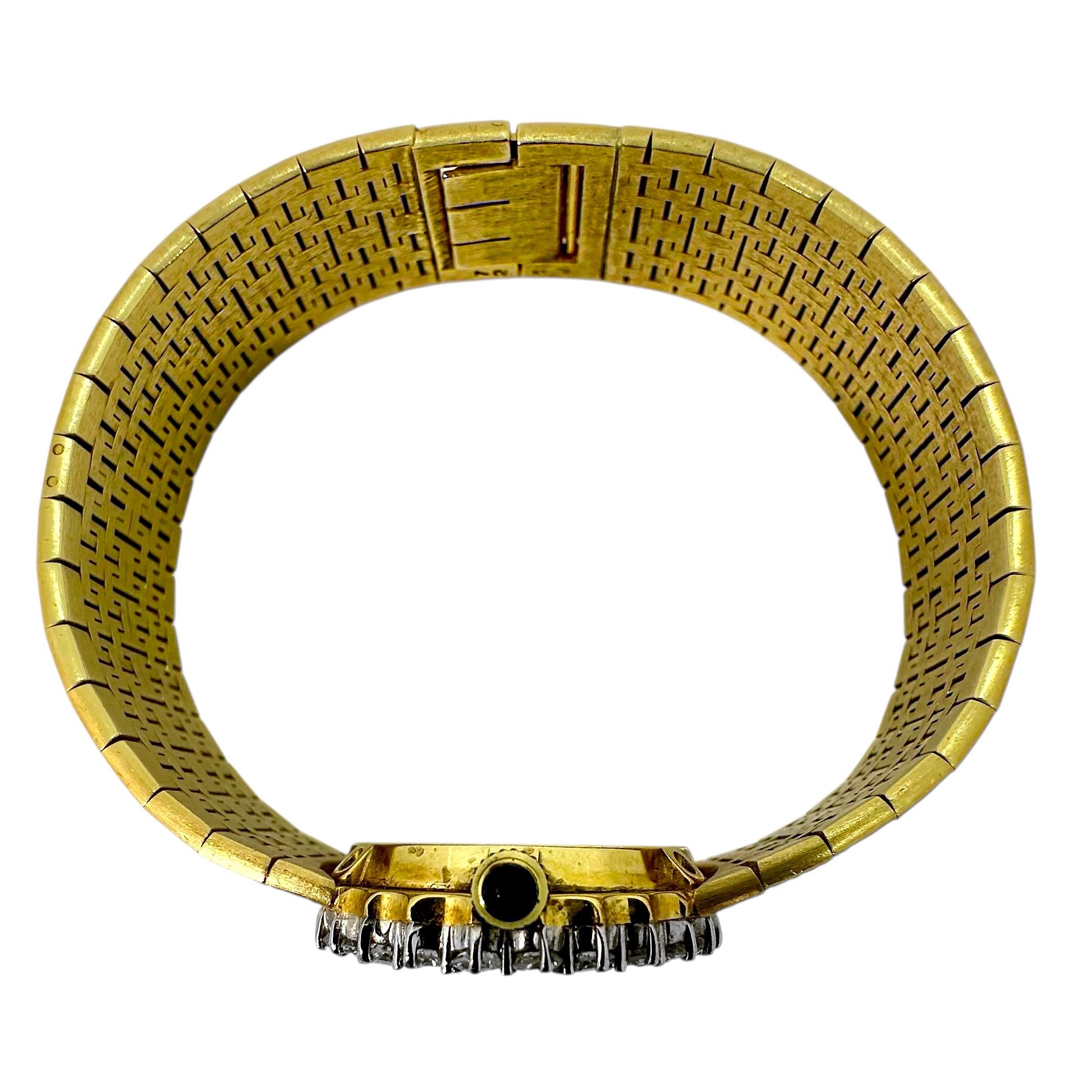 Donna Orologio da polso ovale d'epoca da donna in oro giallo Piaget con lunetta di diamanti in vendita