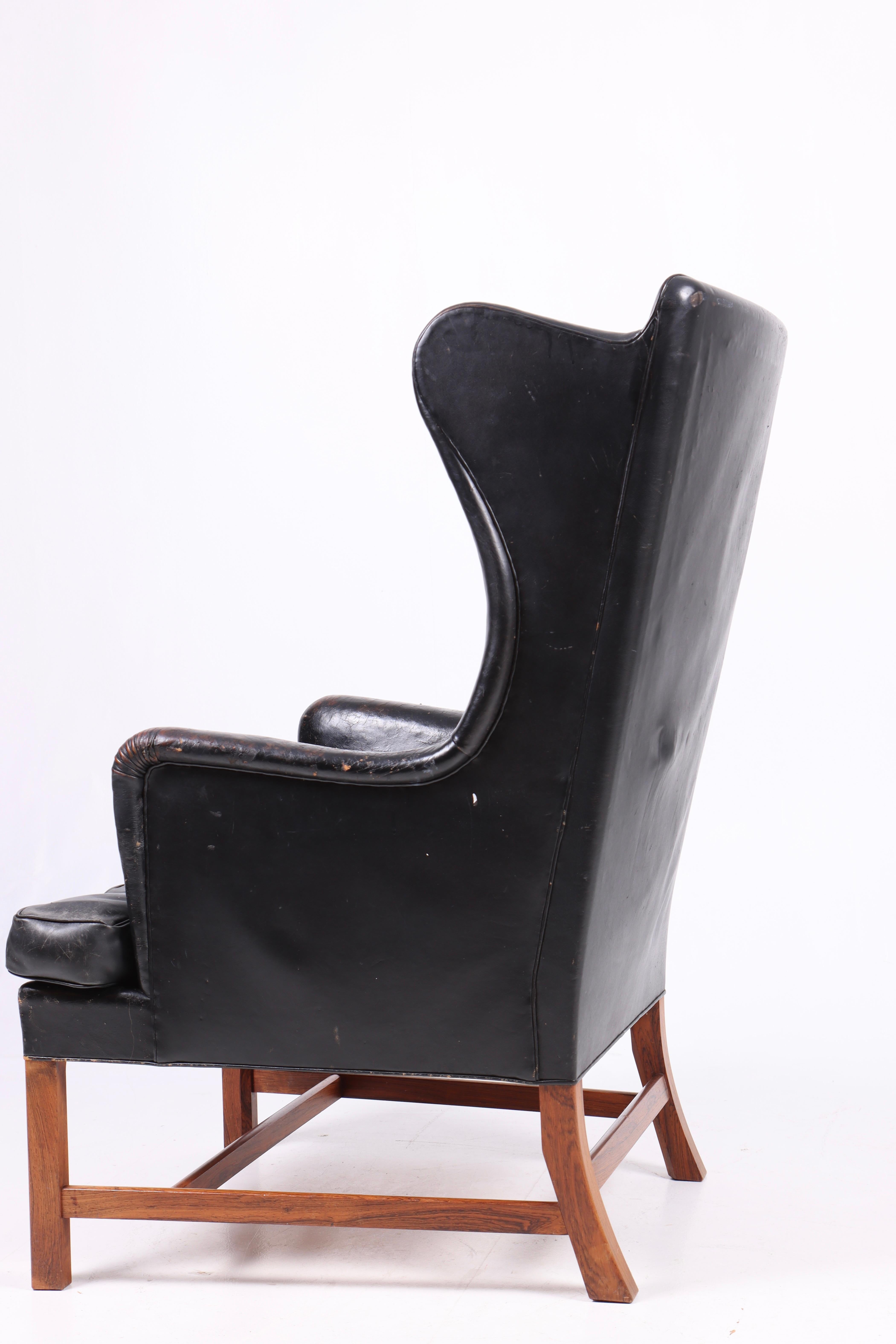 Pristine Wingback Chair in Patinated Leather by Kaare Klint, 1940s In Good Condition For Sale In Lejre, DK