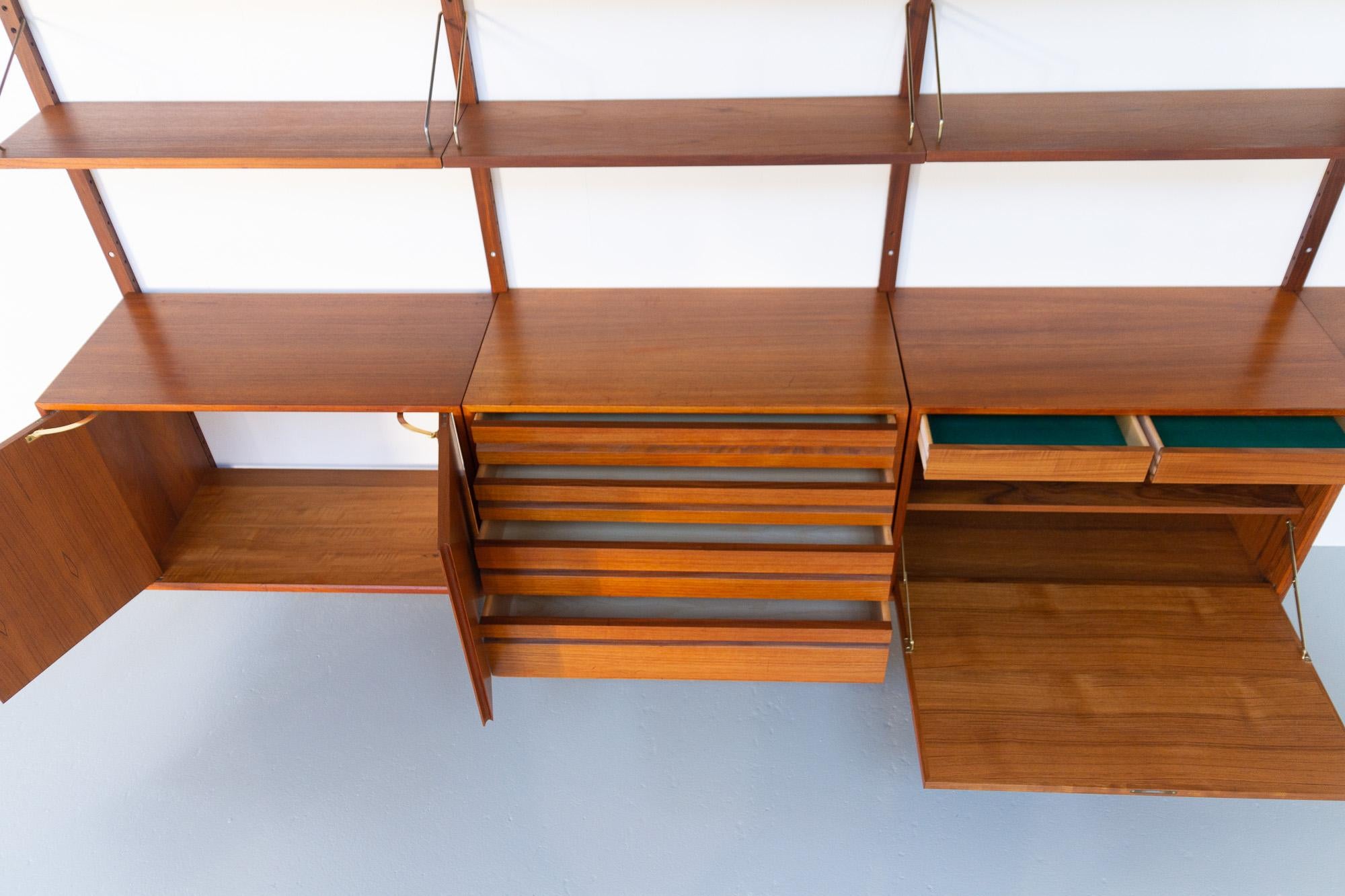 Private Listing: 4 Bay Danish Modern Modular Teak Wall Unit Cado Royal, 1960s 1