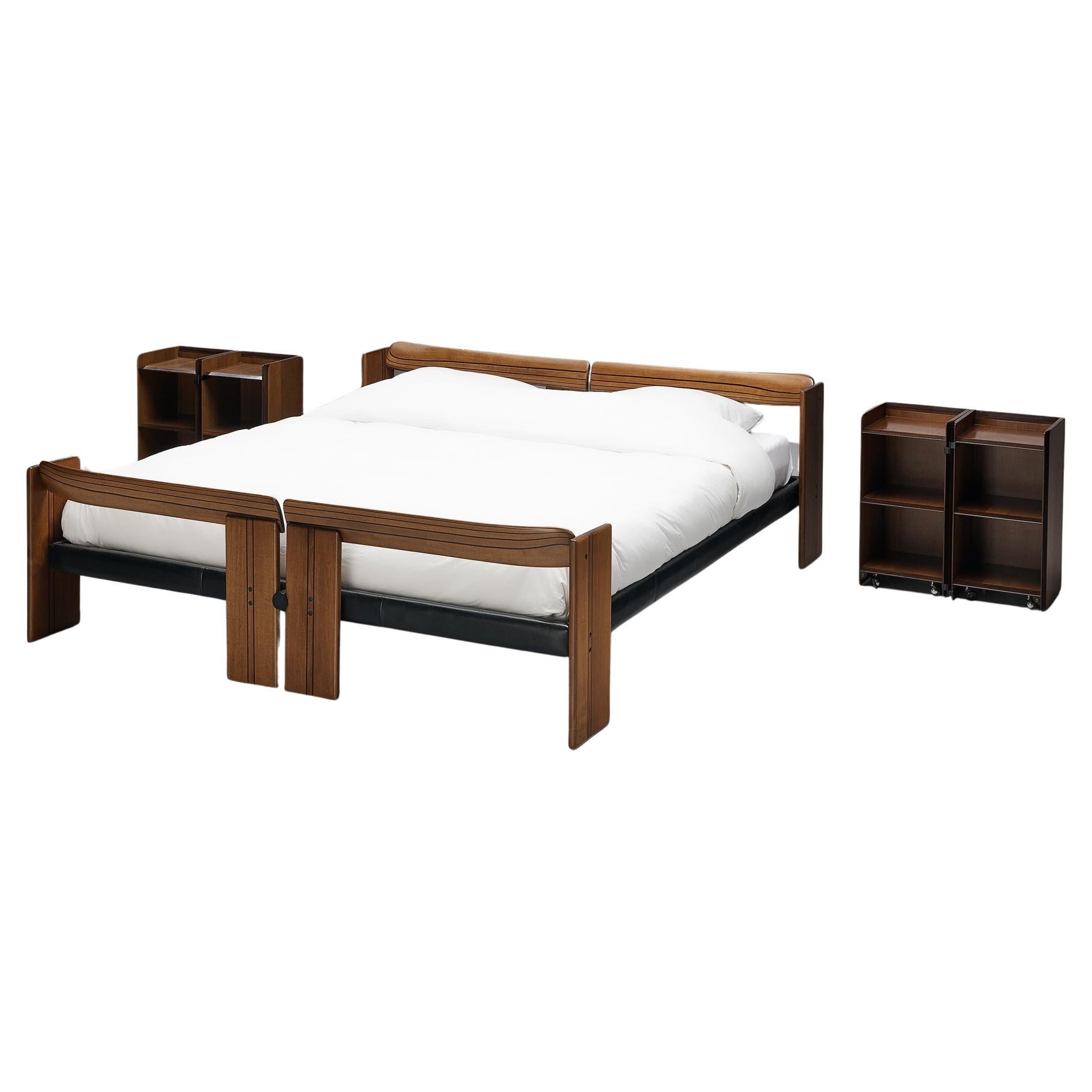 Private listing for Cassie: Scarpa bed + nightstands