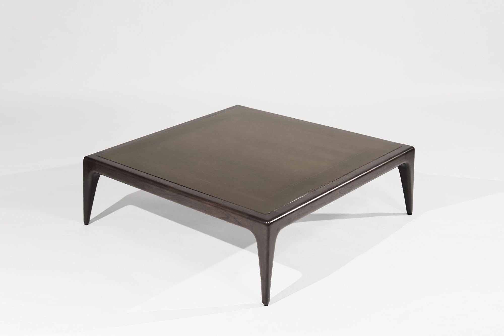 Mid-Century Modern Table basse sculpturale à plateau en bronze du Studio A, 2015. en vente