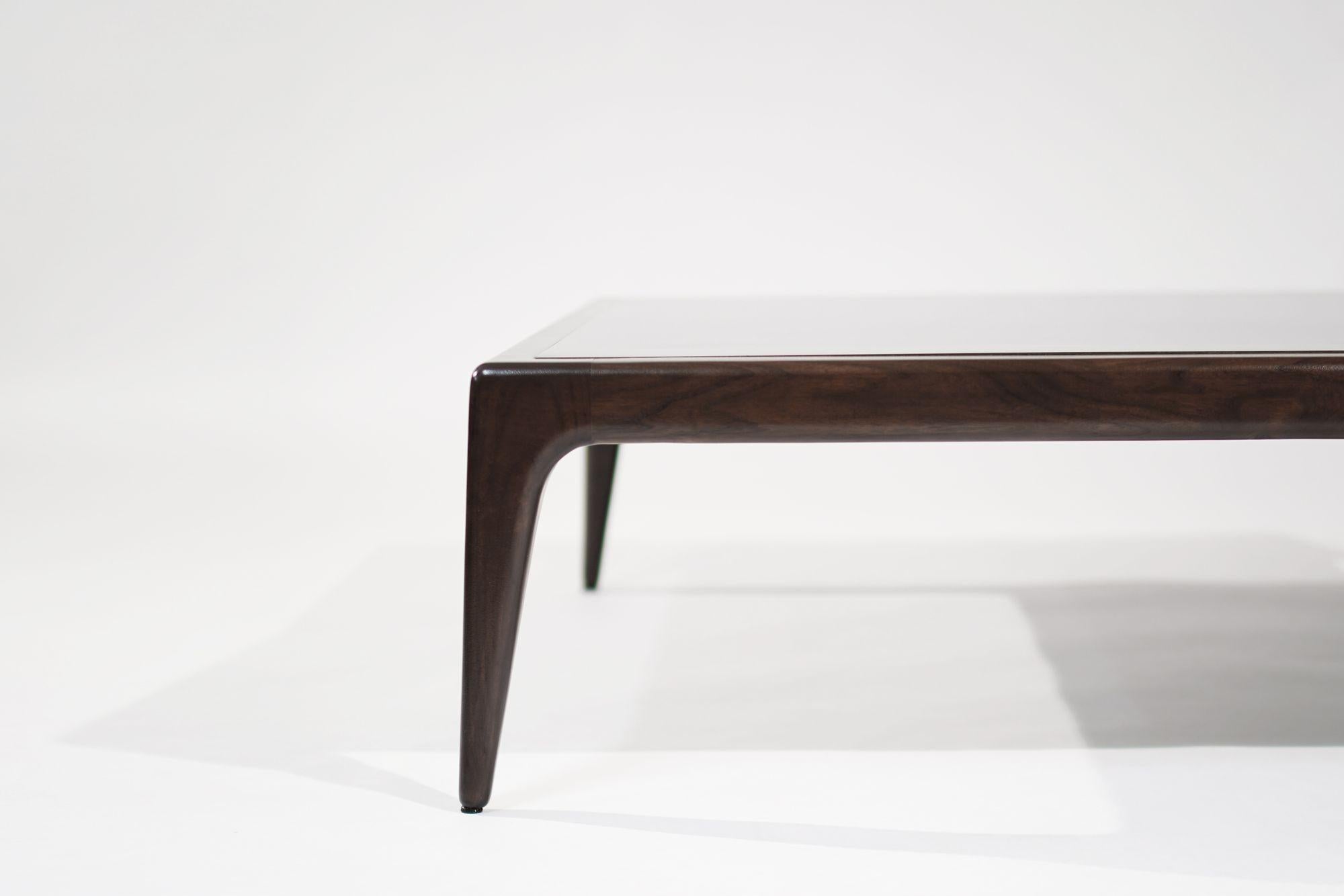 Table basse sculpturale à plateau en bronze du Studio A, 2015. Excellent état - En vente à Westport, CT