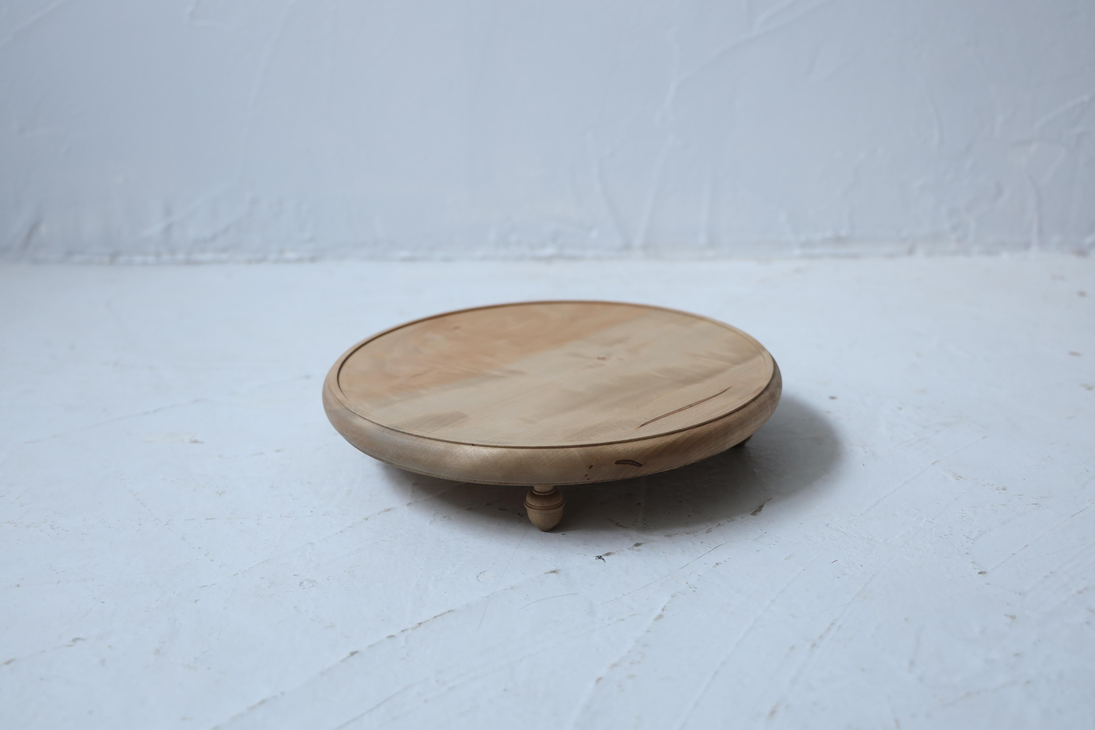 Dies ist unser originaler kleiner runder Tisch, 